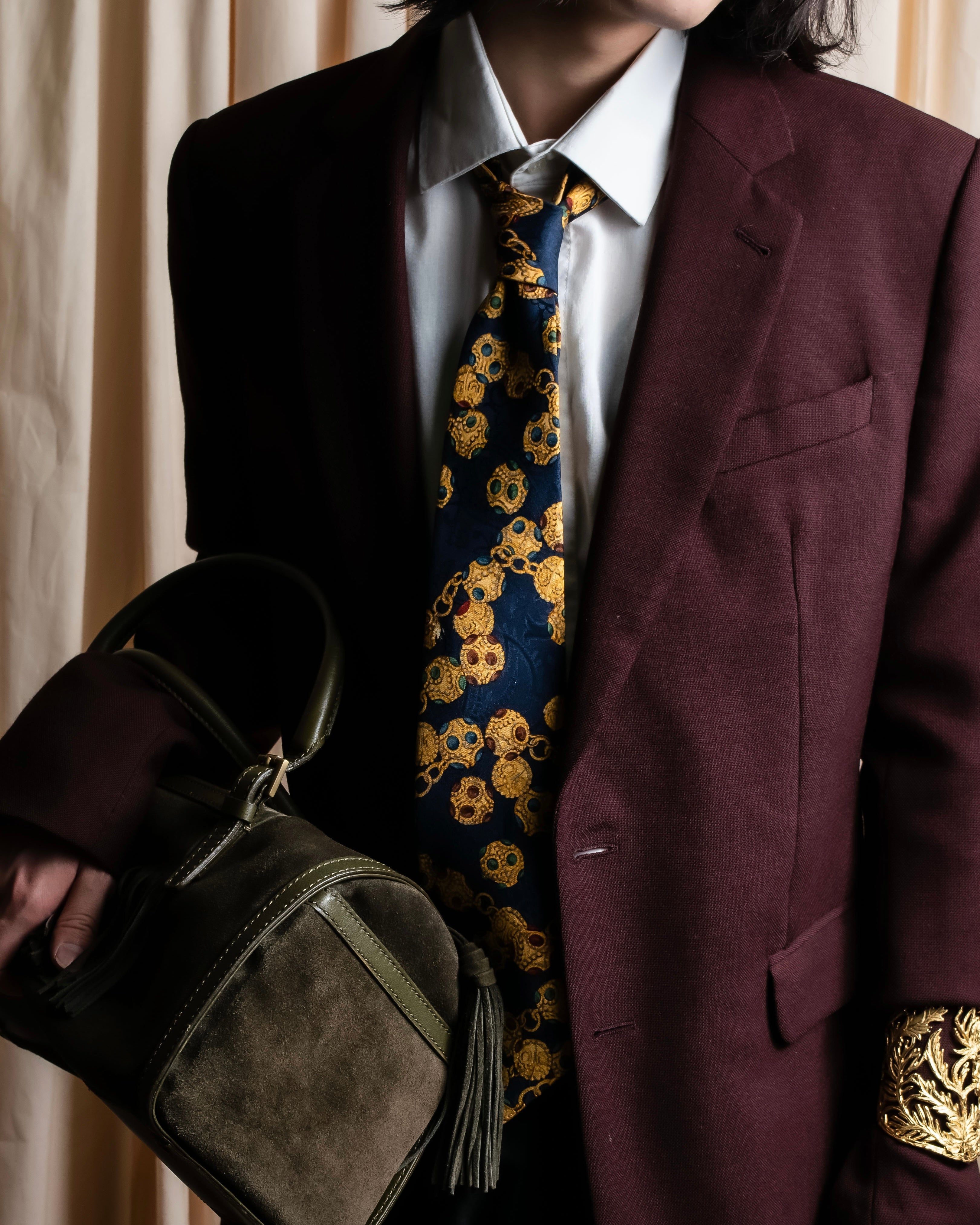 "CHANEL" Jewelry pattern silk necktie