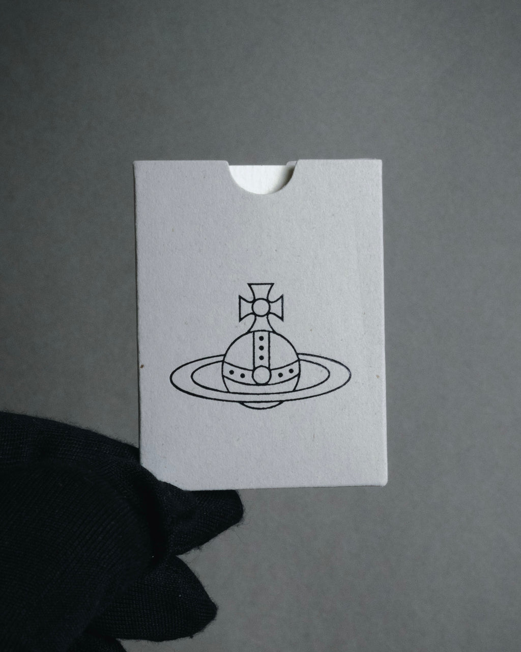 "Vivienne Westwood" Iconic orb motif open band ring