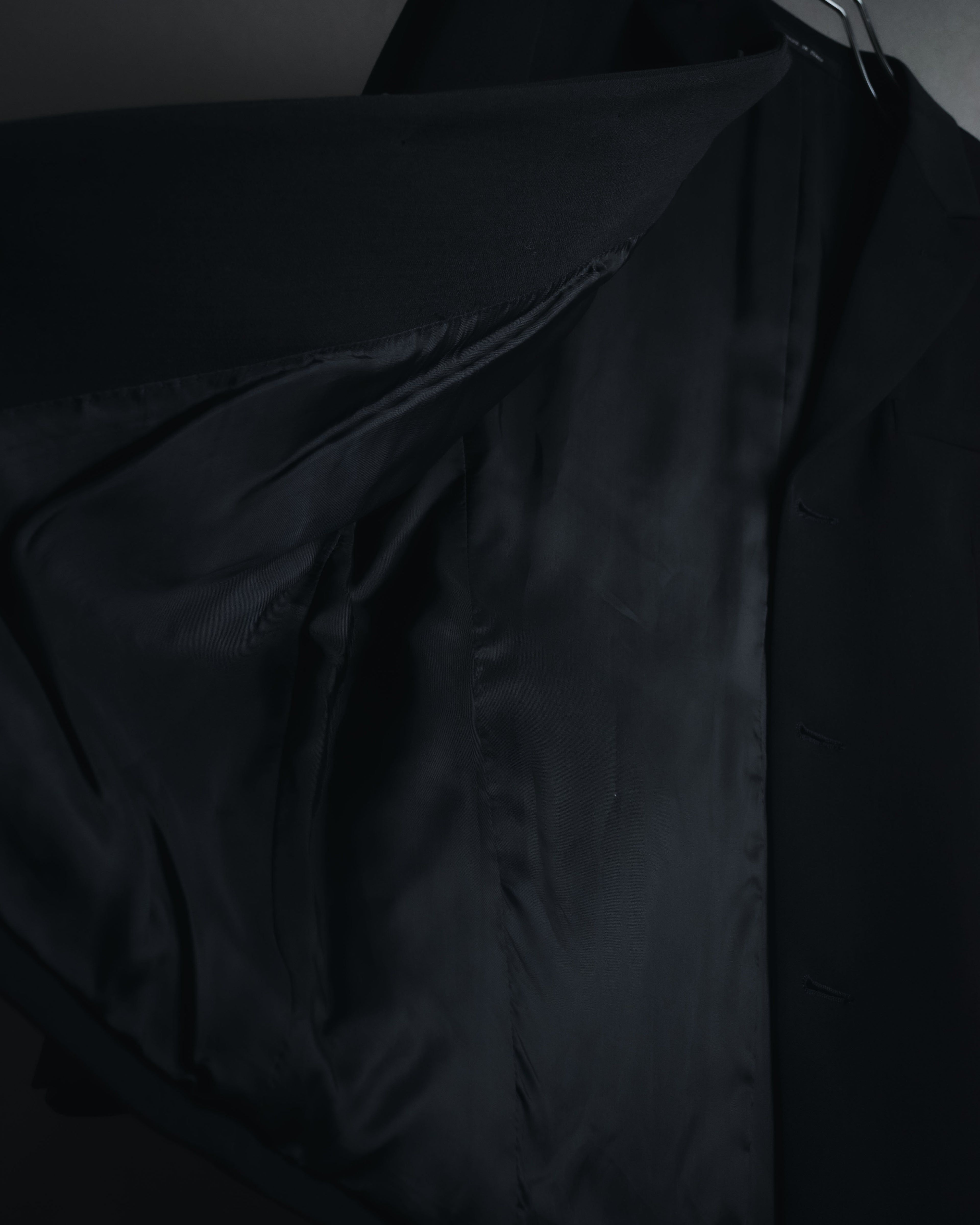 "EMPORIO ARMANI" Minimalist three-button tailored jacket