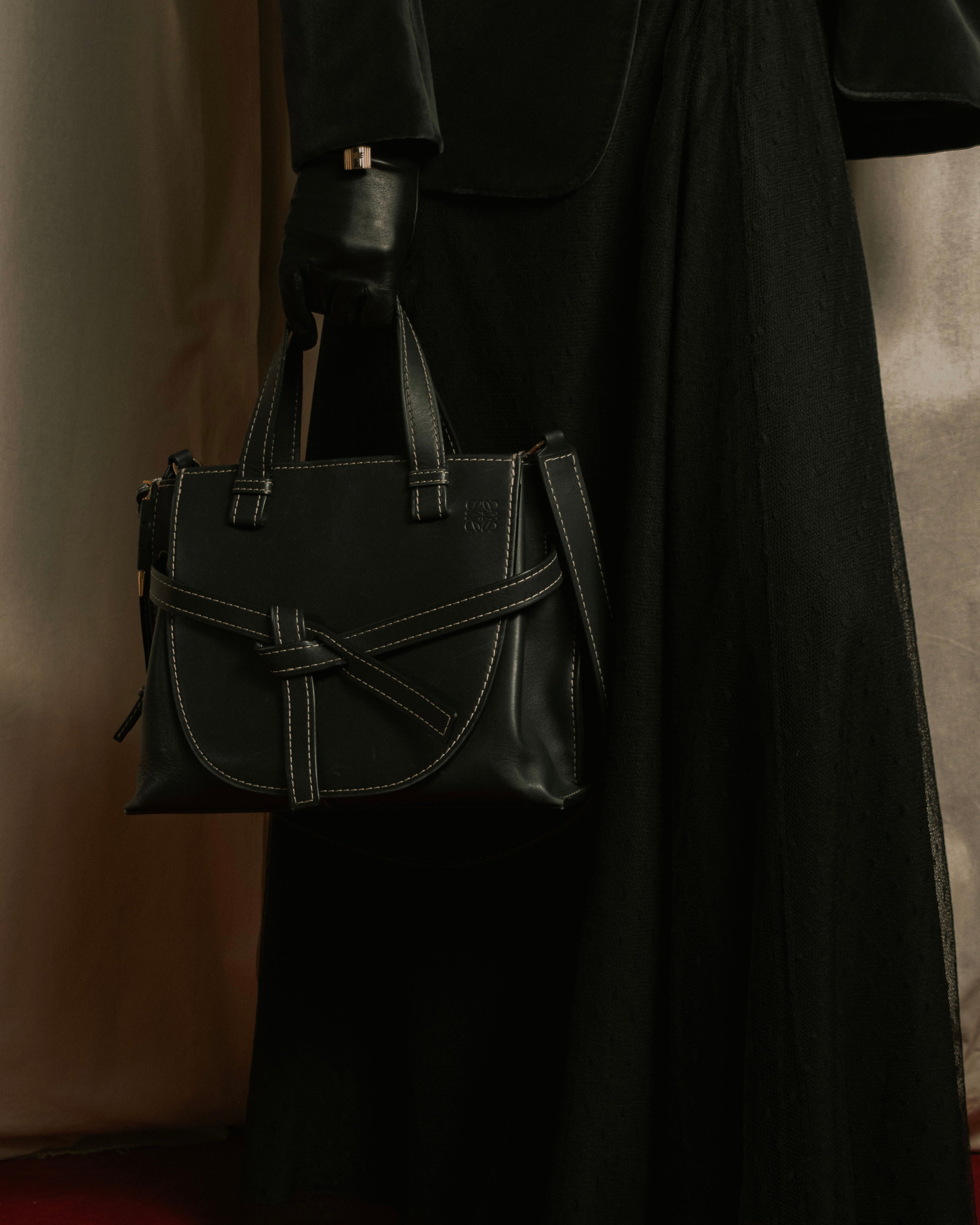"LOEWE" Gate top handle 2way leather bag
