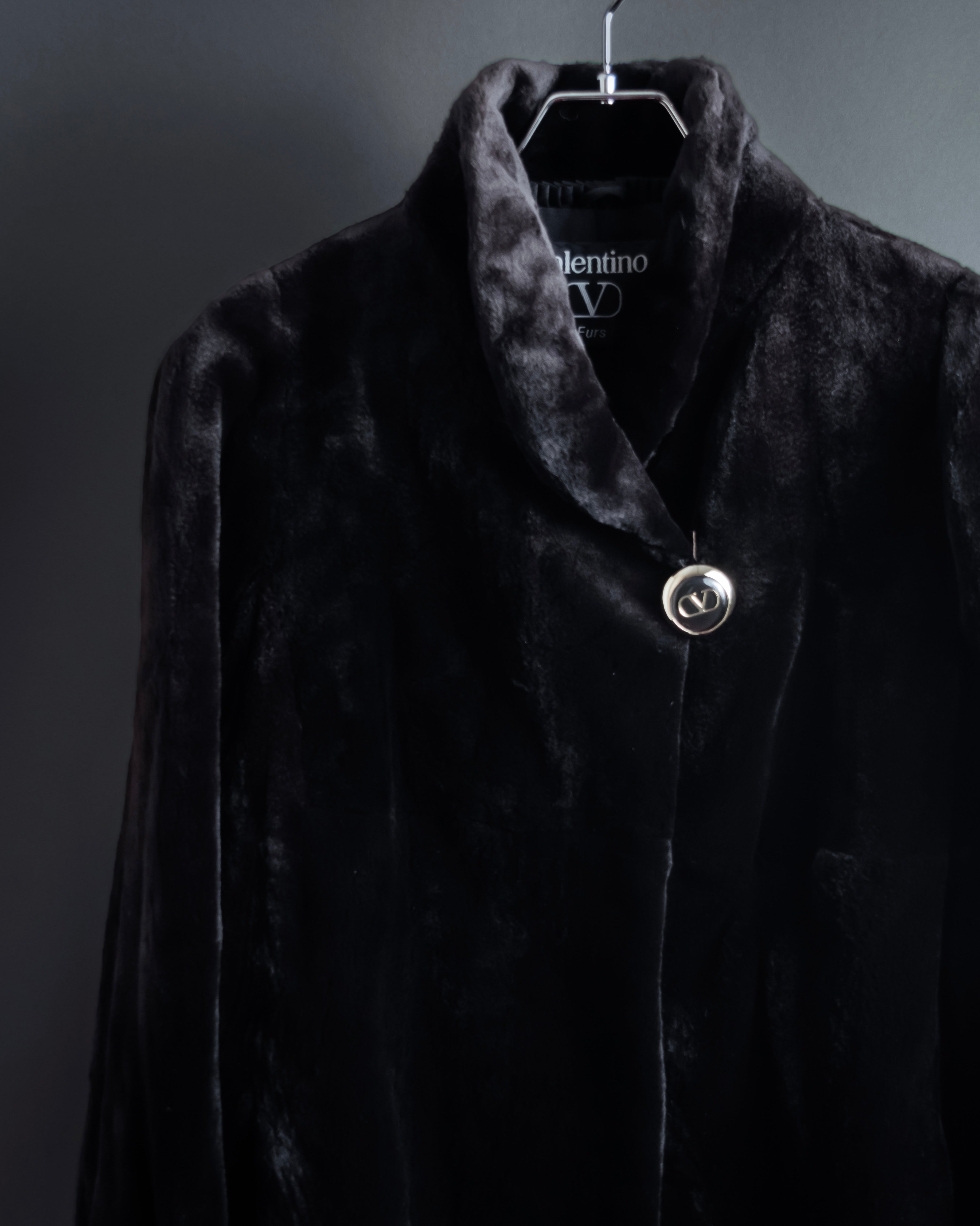 -SPECIAL- “VALENTINO” 1988–1992 SAGA Mink Shawl Collar Coat