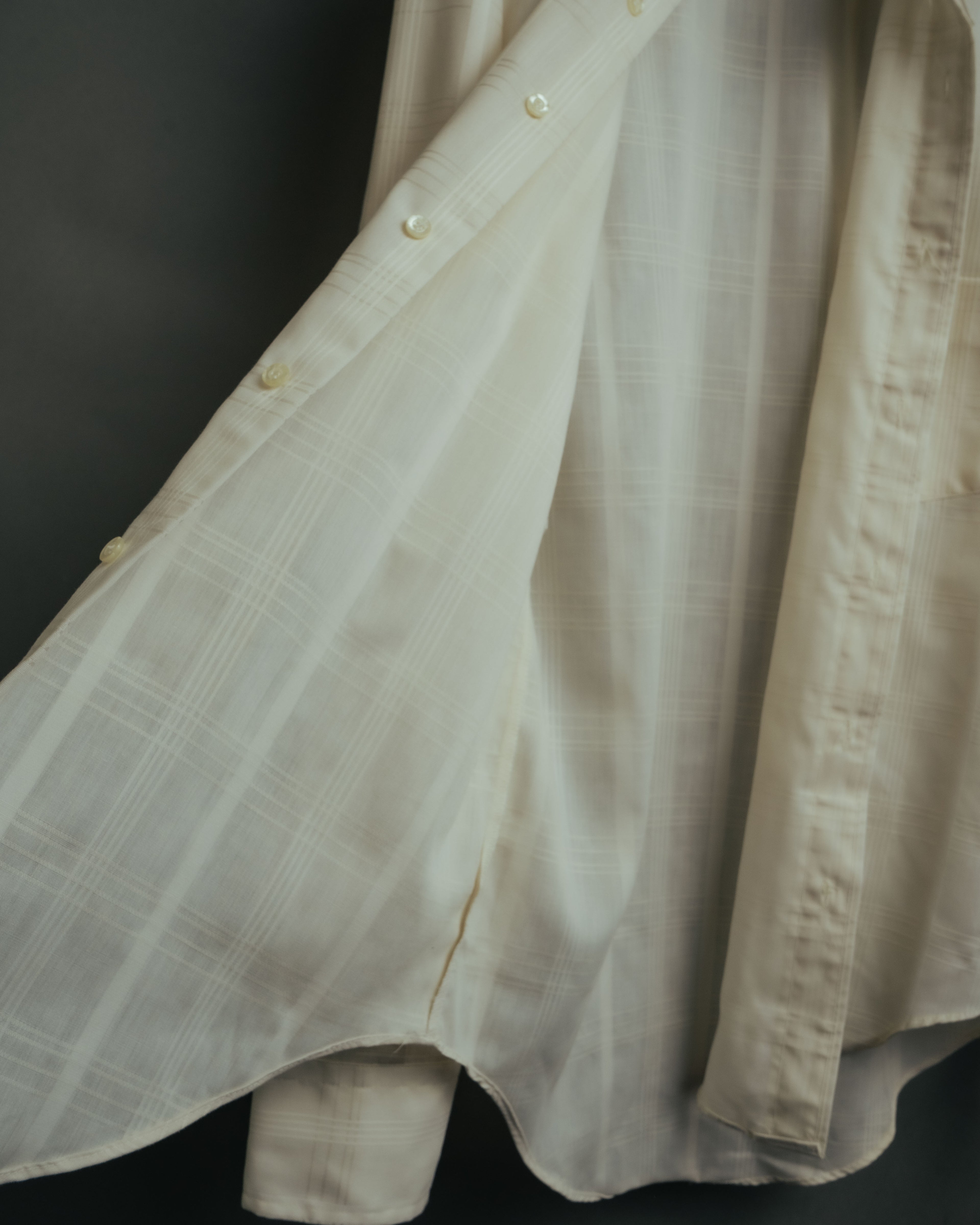 -MOOD Vintage Collections-
70’s-80’s Tone on tone check dress shirt