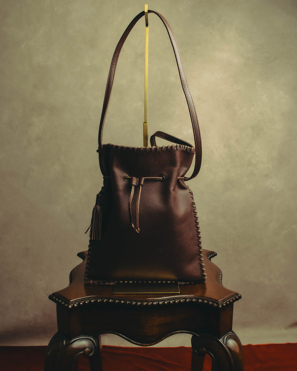 “YVES SAINT LAURENT“ 90’s-00’s Leather drawstring shoulder bag