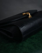 –SPECIAL– “GUCCI” 80’s crest chain shoulder bag