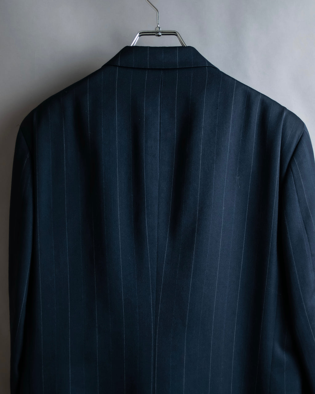 "CHRISTIAN DIOR MONSIEUR"
 Fine pitch stripe pattern notch lapel tailored jacket