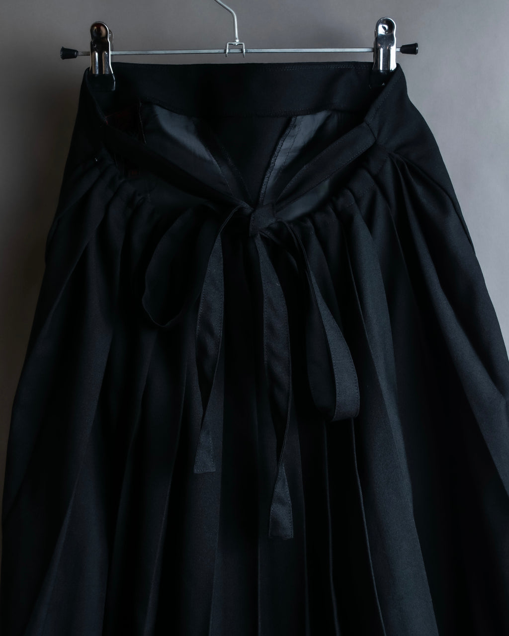 "JEAN PAUL GAULTIER" Ribbon belted design pleated flare skirt