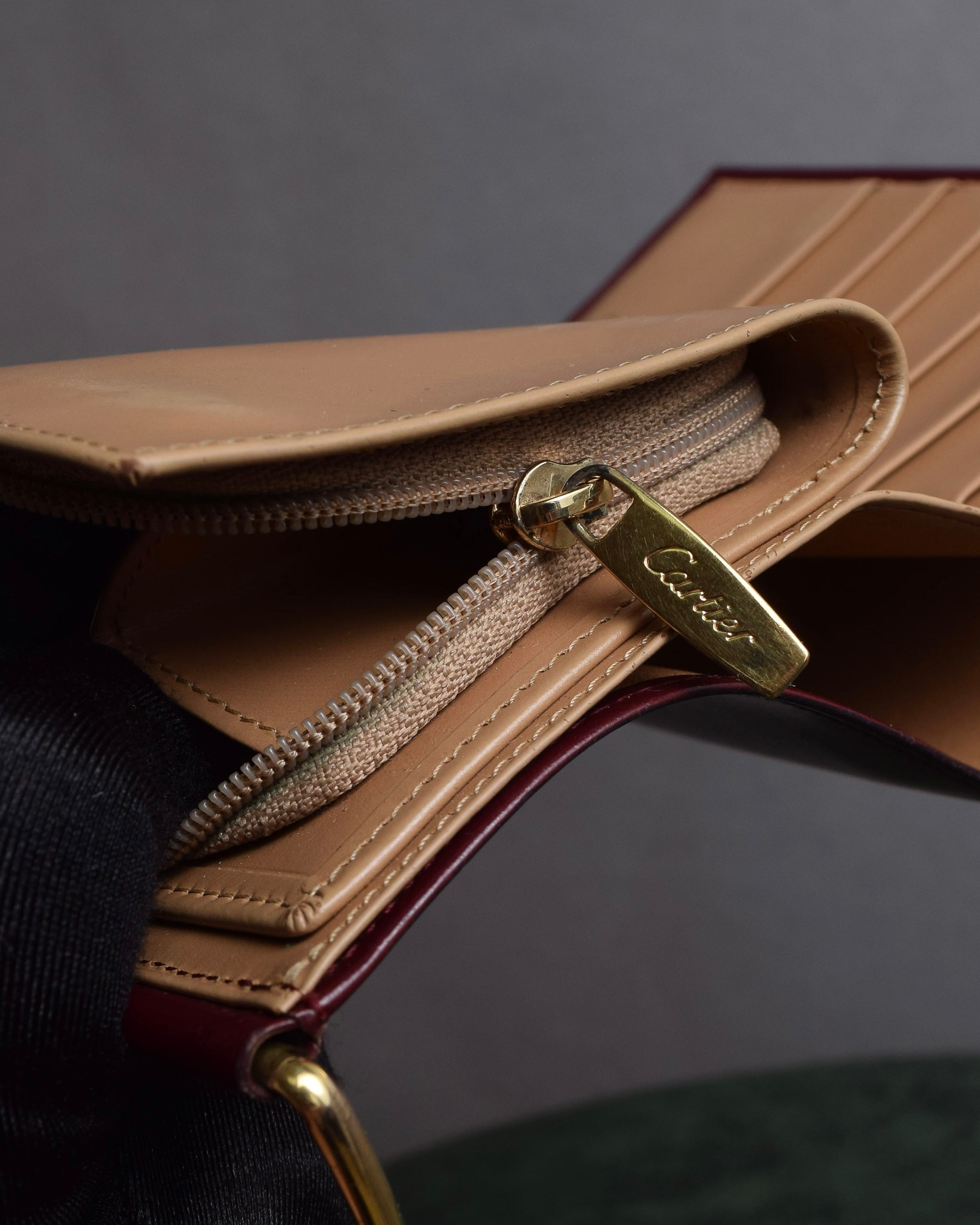 "Cartier" Curved handle design leather wallet bag