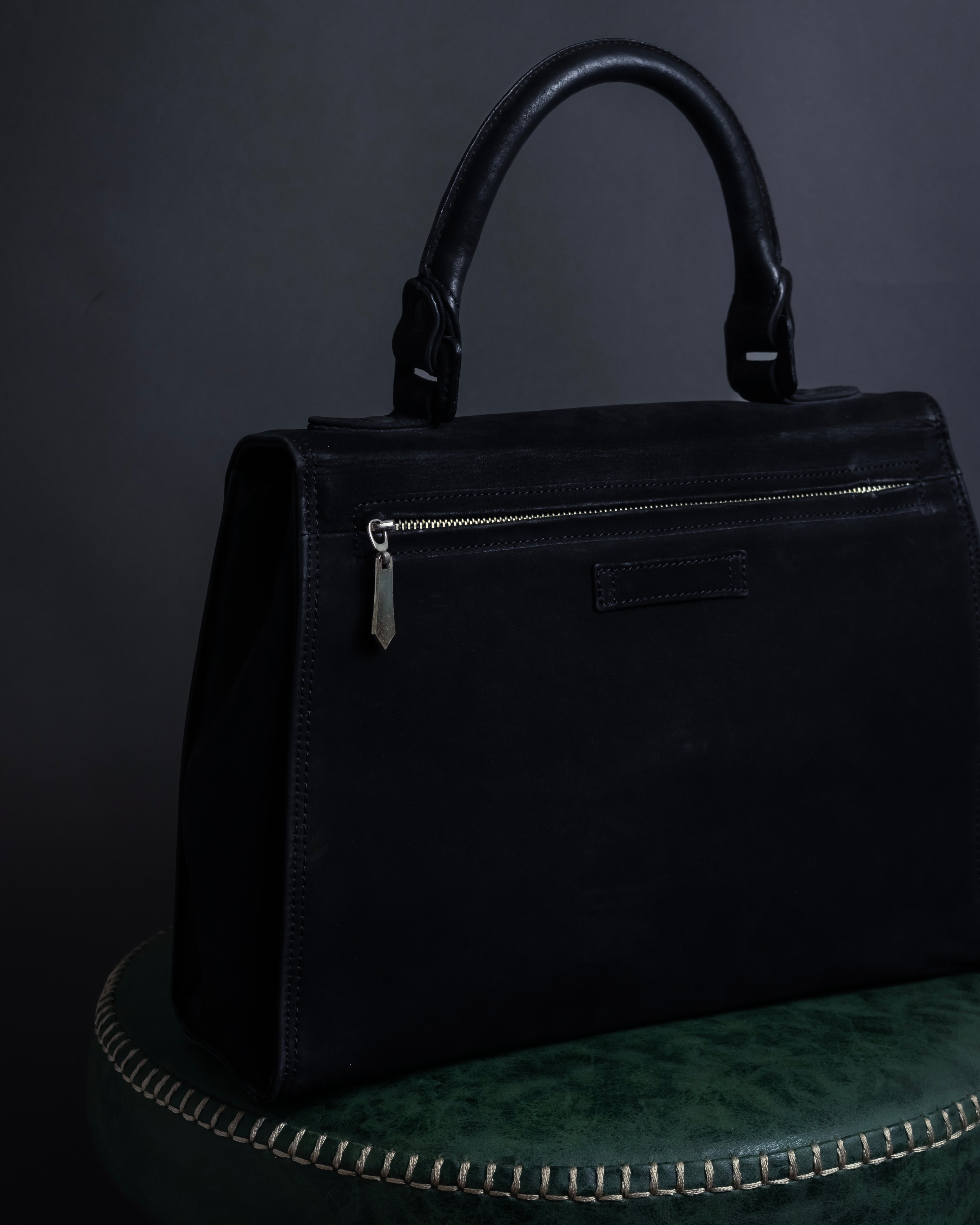 "JEAN PAUL GAULTIER" Front clasp design suede leather hand bag