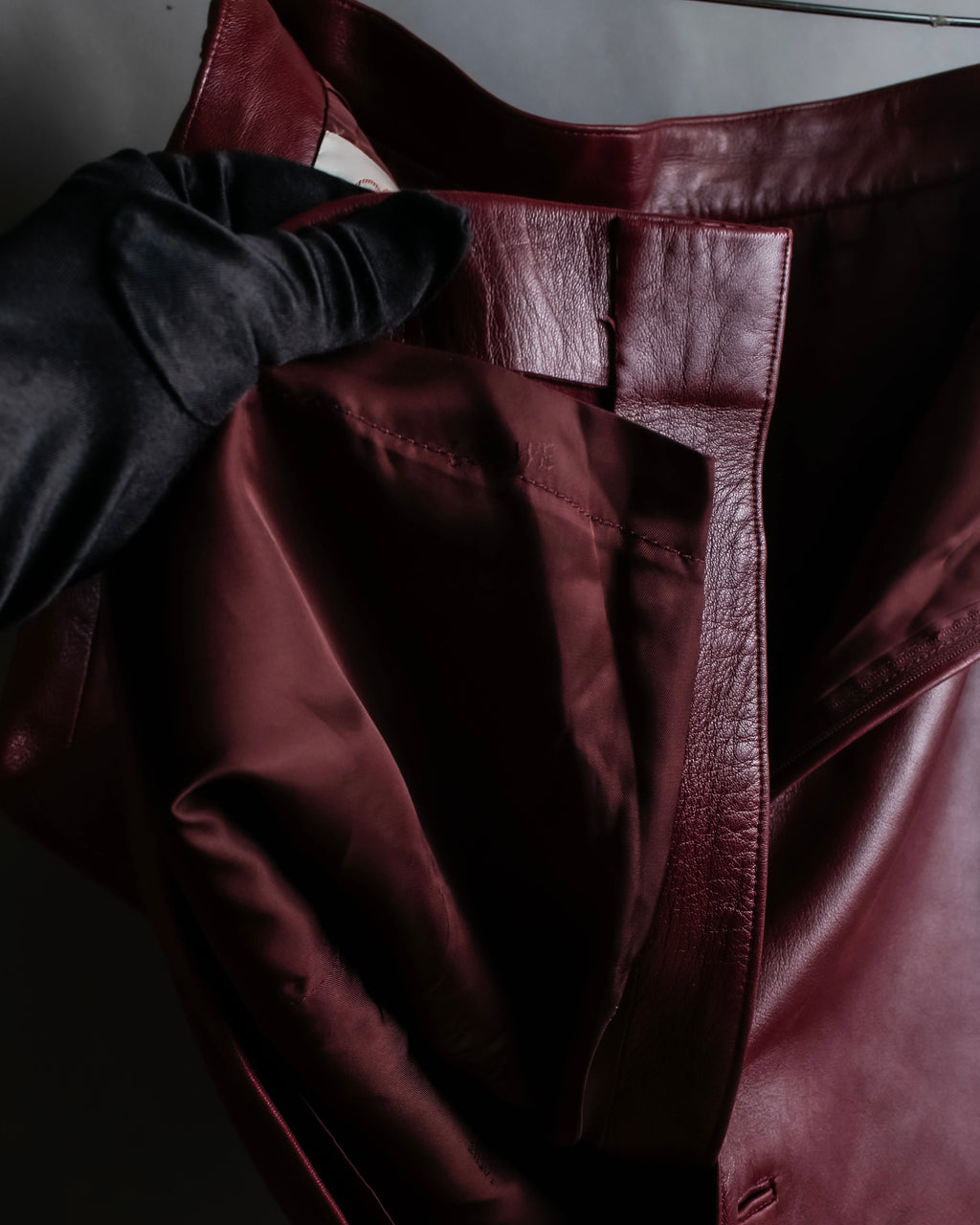 "LOEWE" Burgundy leather front button middle skirt