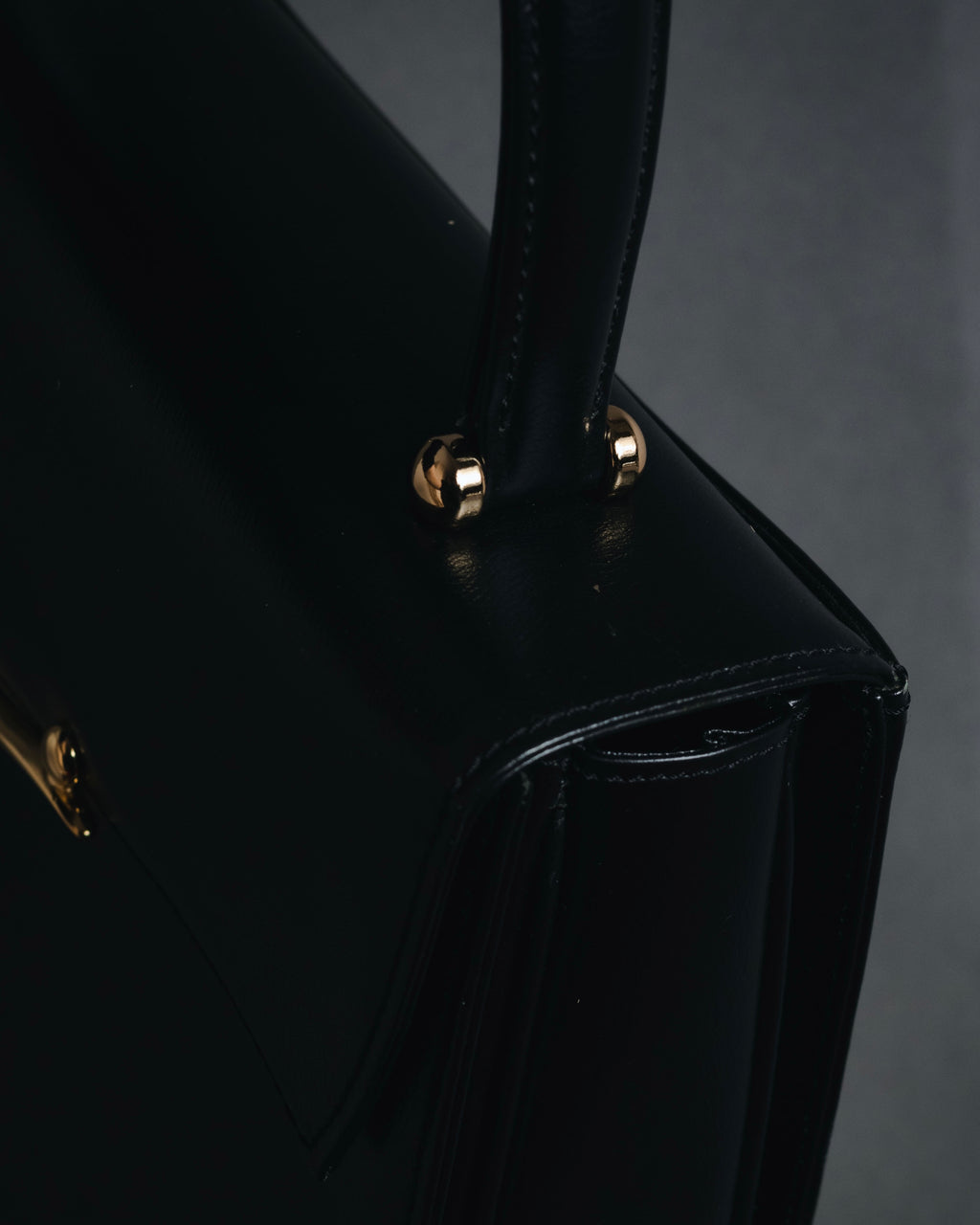 "PIERRE BALMAIN" 80’s-90’s box calf gold bar top handle bag