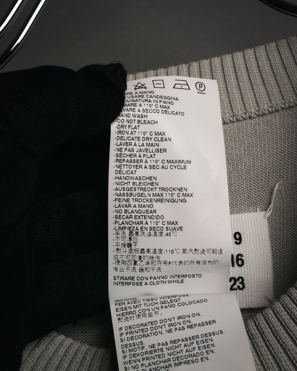 “Maison Margiela” 2015SS deconstructed cape knit top