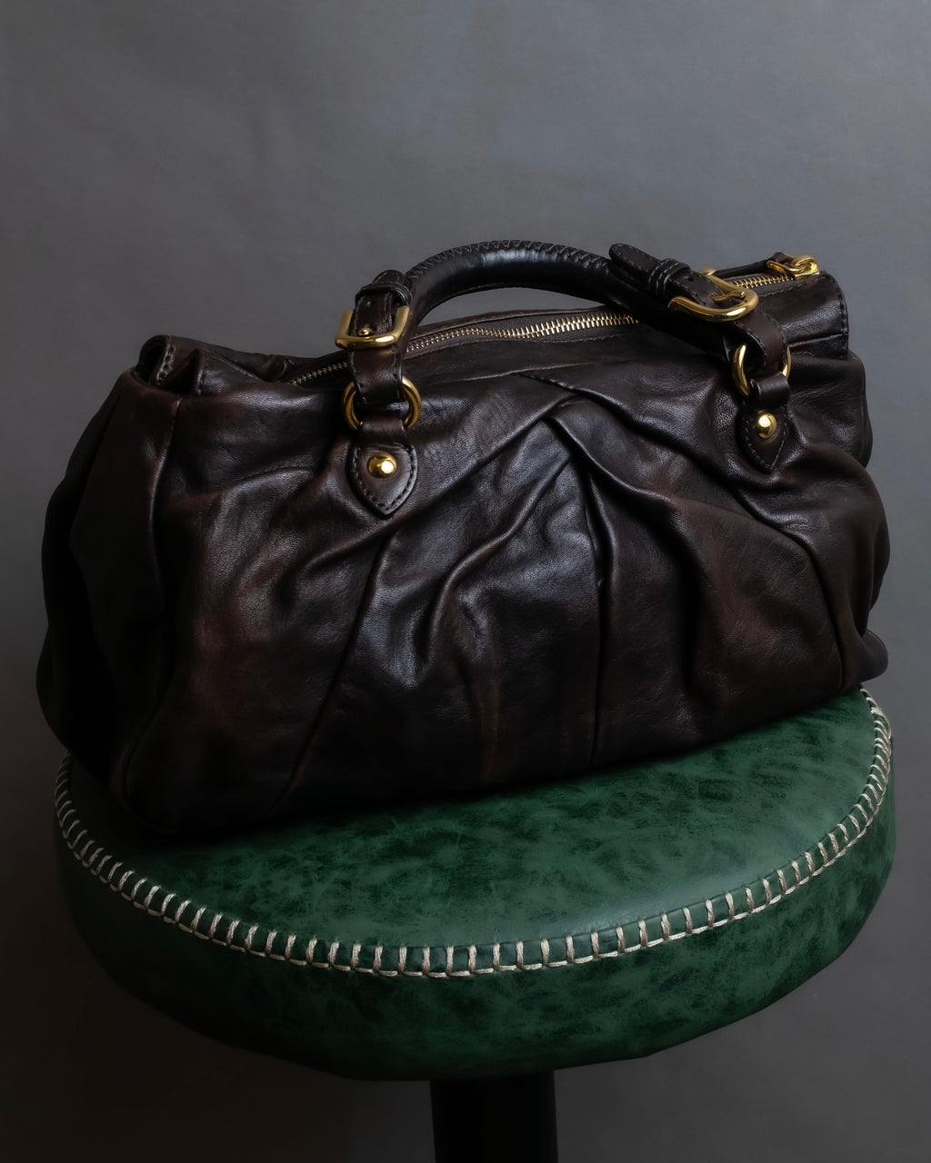 "MIU MIU" Tuck pleat design leather hand bag