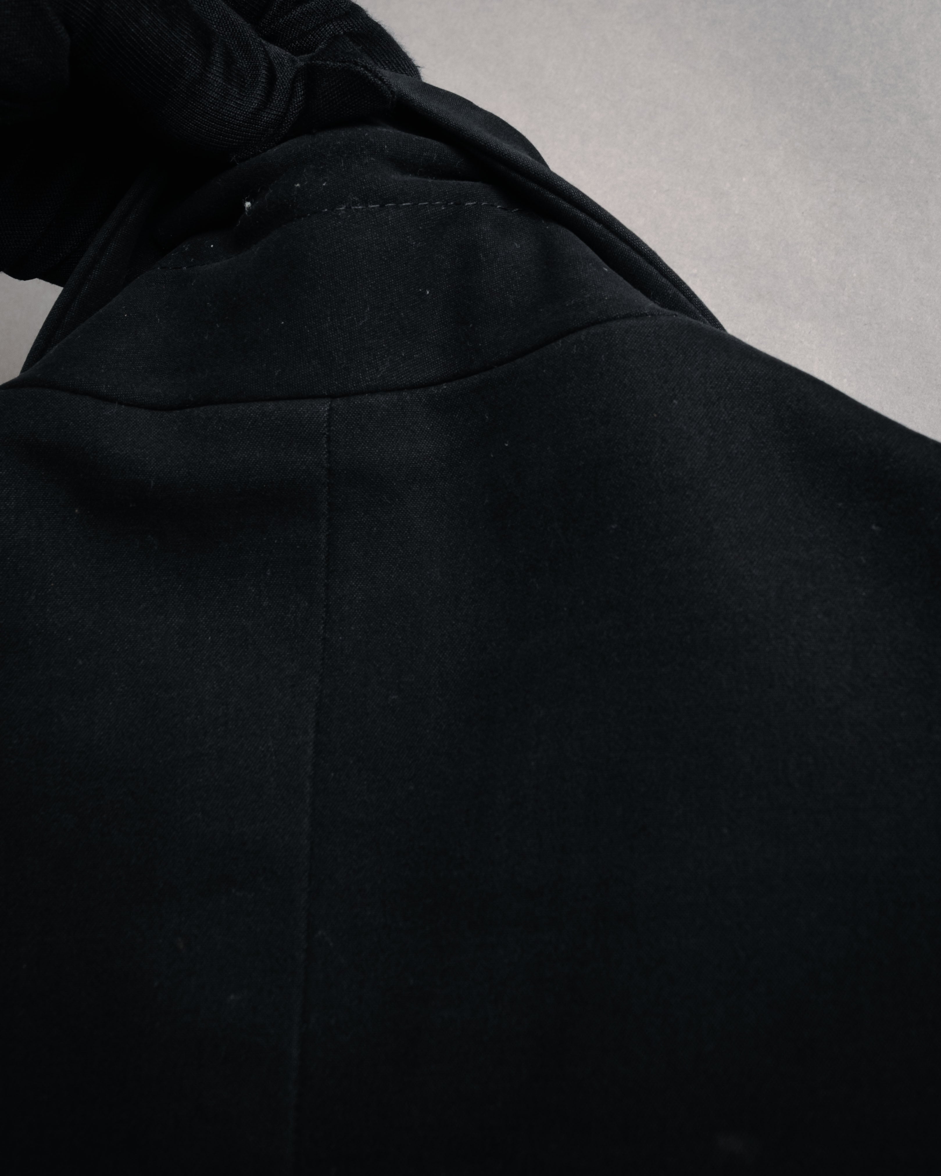 “KATHARINE HAMNETT LONDON”
1995-2005 Structured workwear tailored jacket