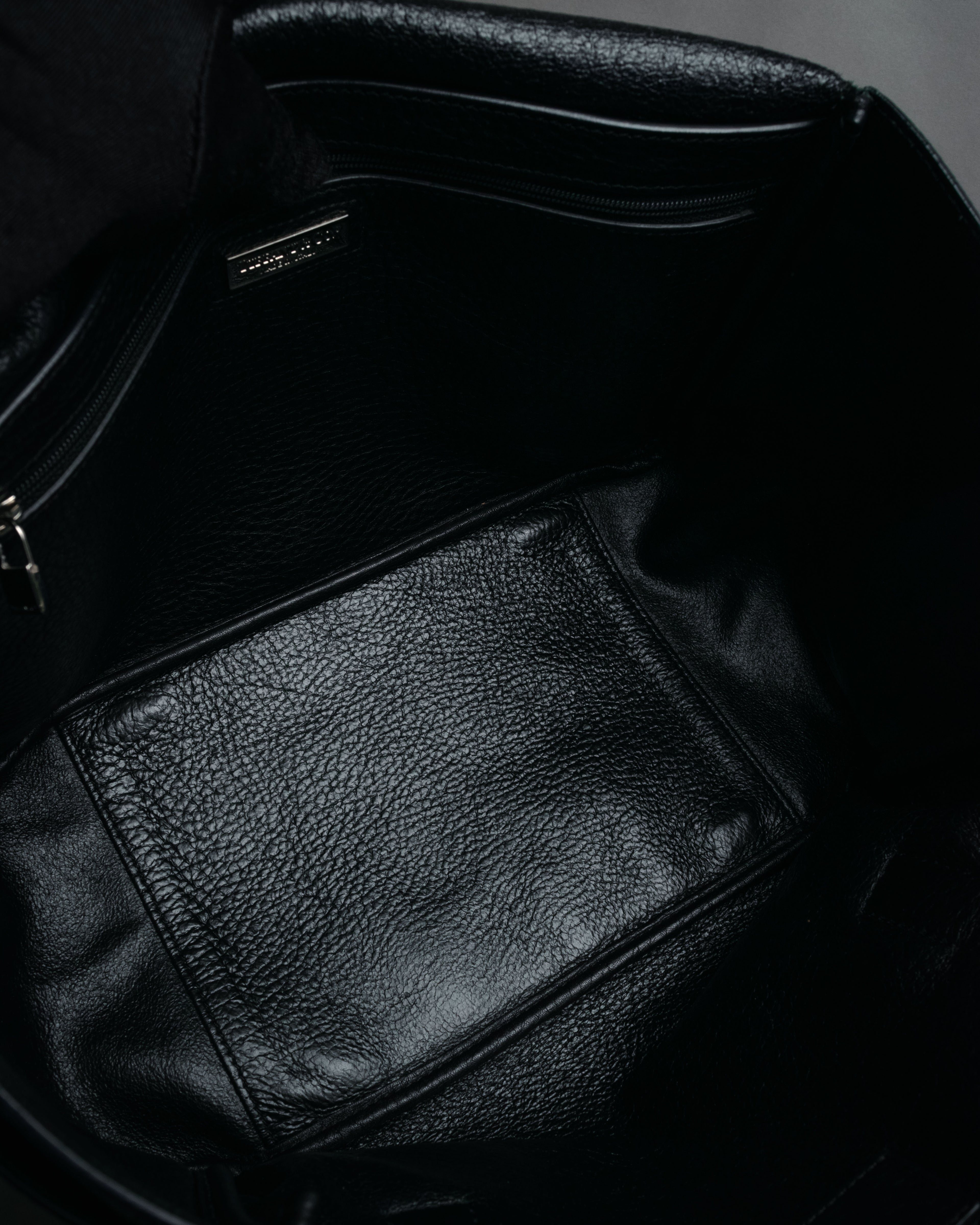 “TIFFANY & CO.” 2010’s Grained leather chain shoulder bag