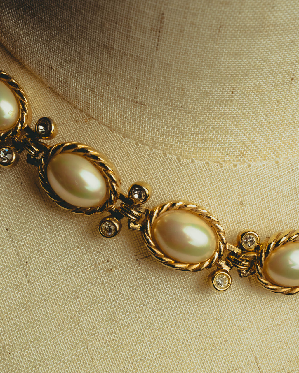 -SPECIAL- “Christian Dior” 70’s-80’s Faux pearl crystal statement necklace