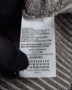 "MAISON MARGIELA" 13AW Patch accented low gauge wool cardigan