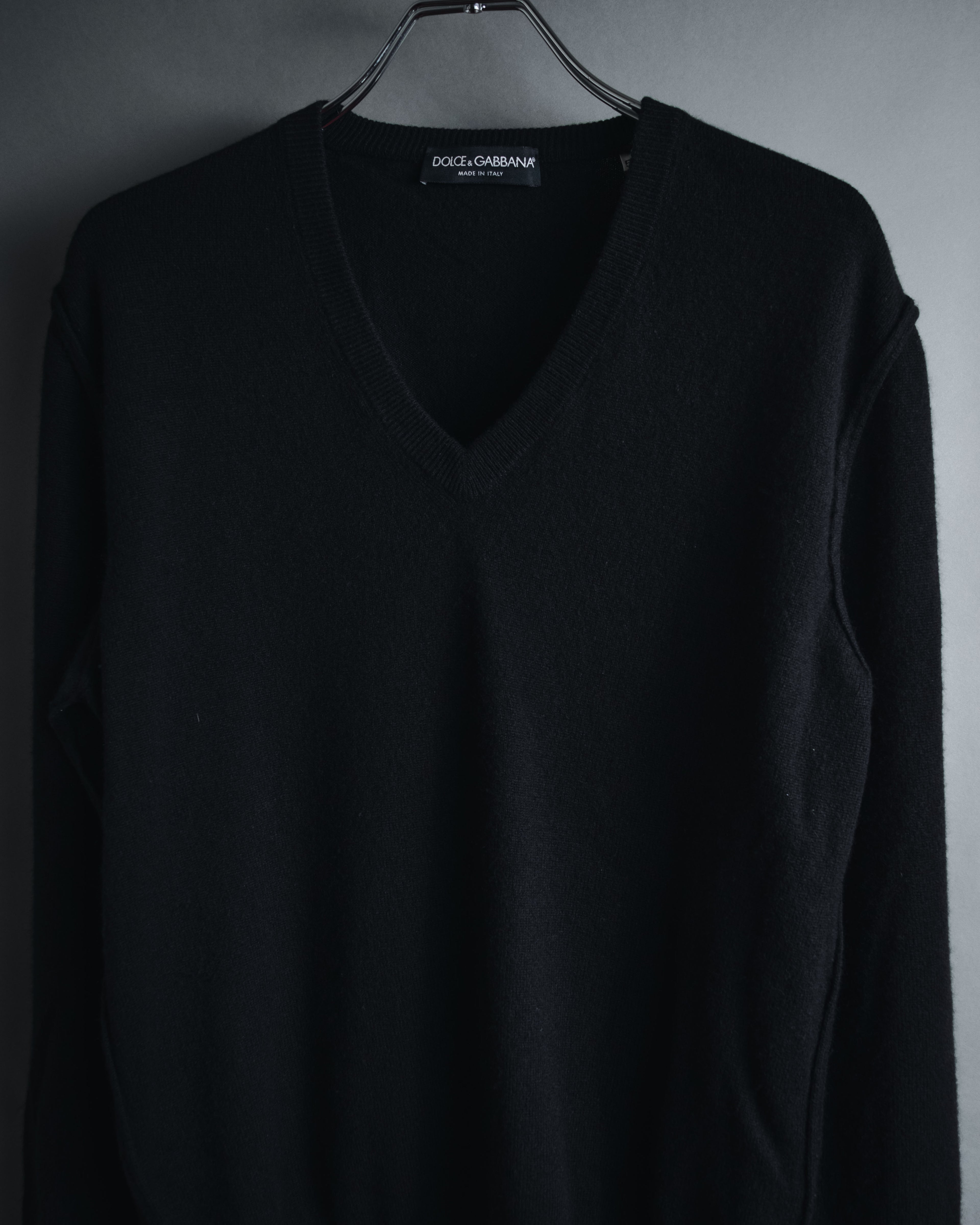 "Dolce & Gabbana" Minimal v-neck fine knit sweater
