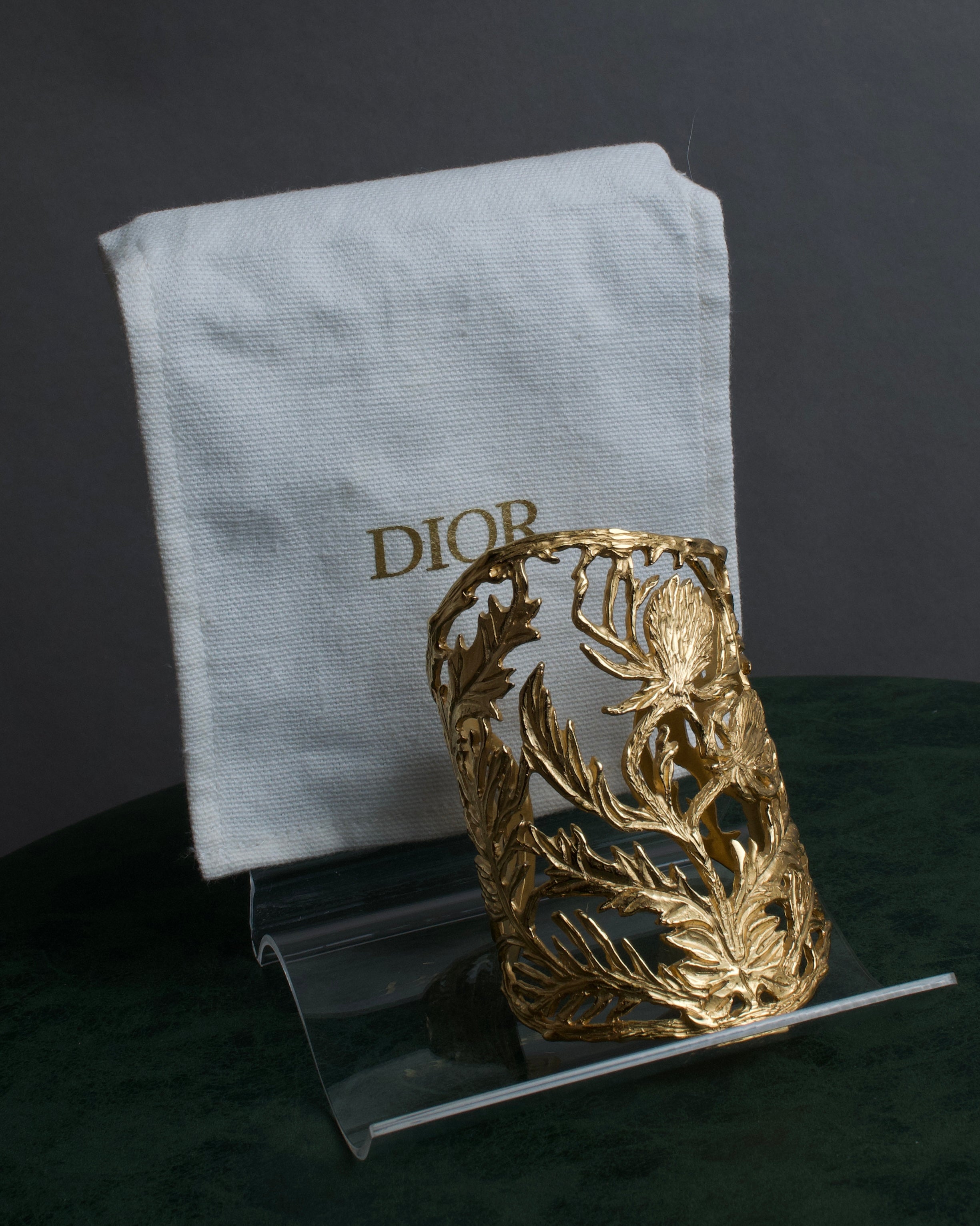 "Christian Dior" Botanical carving gold bangle