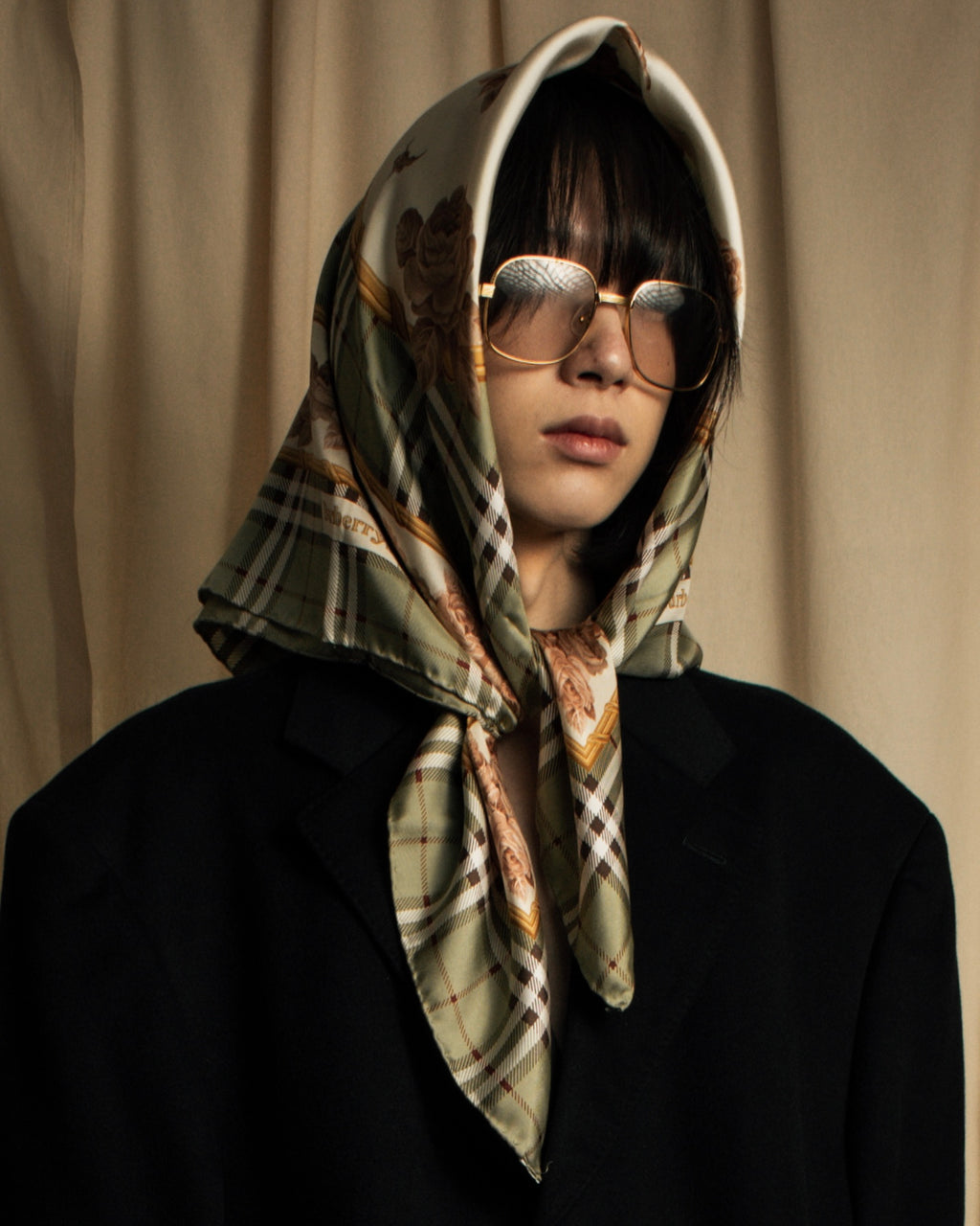 "BURBERRYS" Rose motif layered check pattern silk scarf