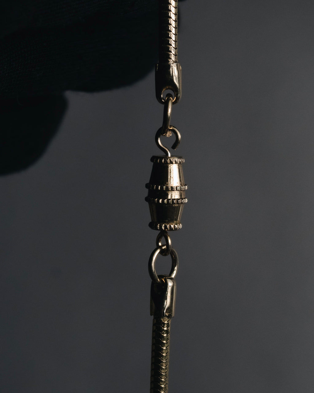 "Vintage" 80’s Sculptural oval stone pendant necklace