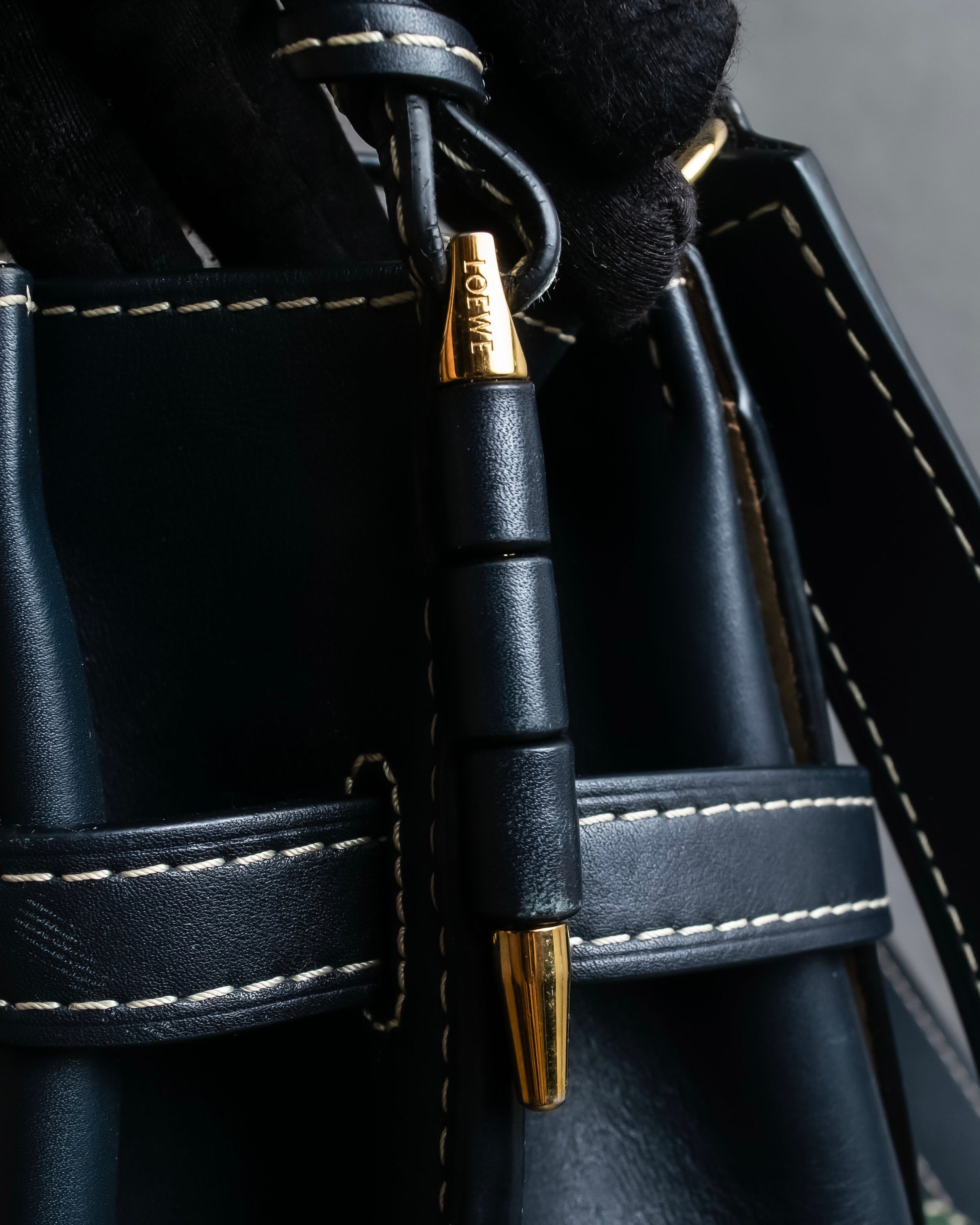 "LOEWE" Gate top handle 2way leather bag