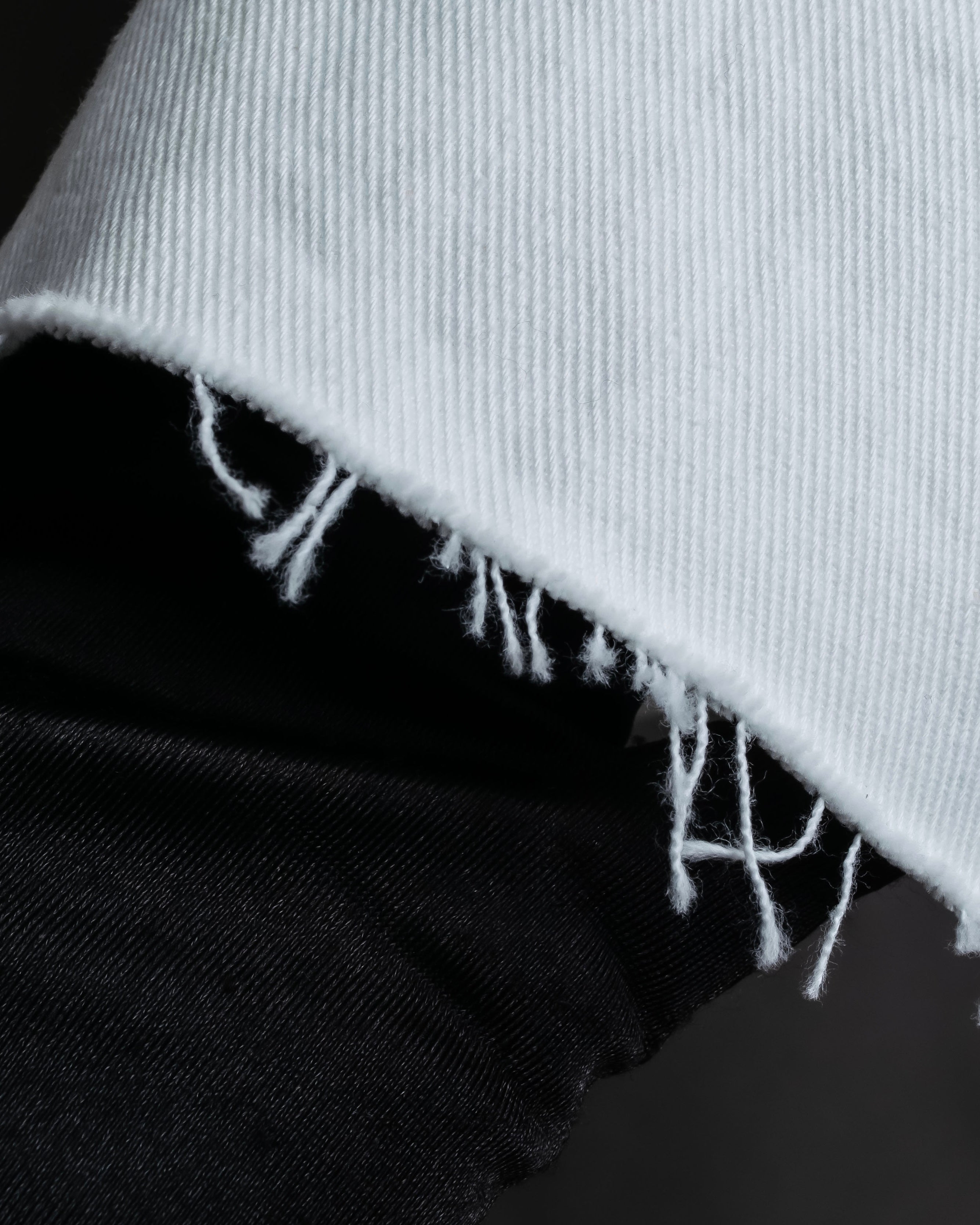 "MAISON MARGIELA" 21SS Washed raw cut flared cropped denim pants