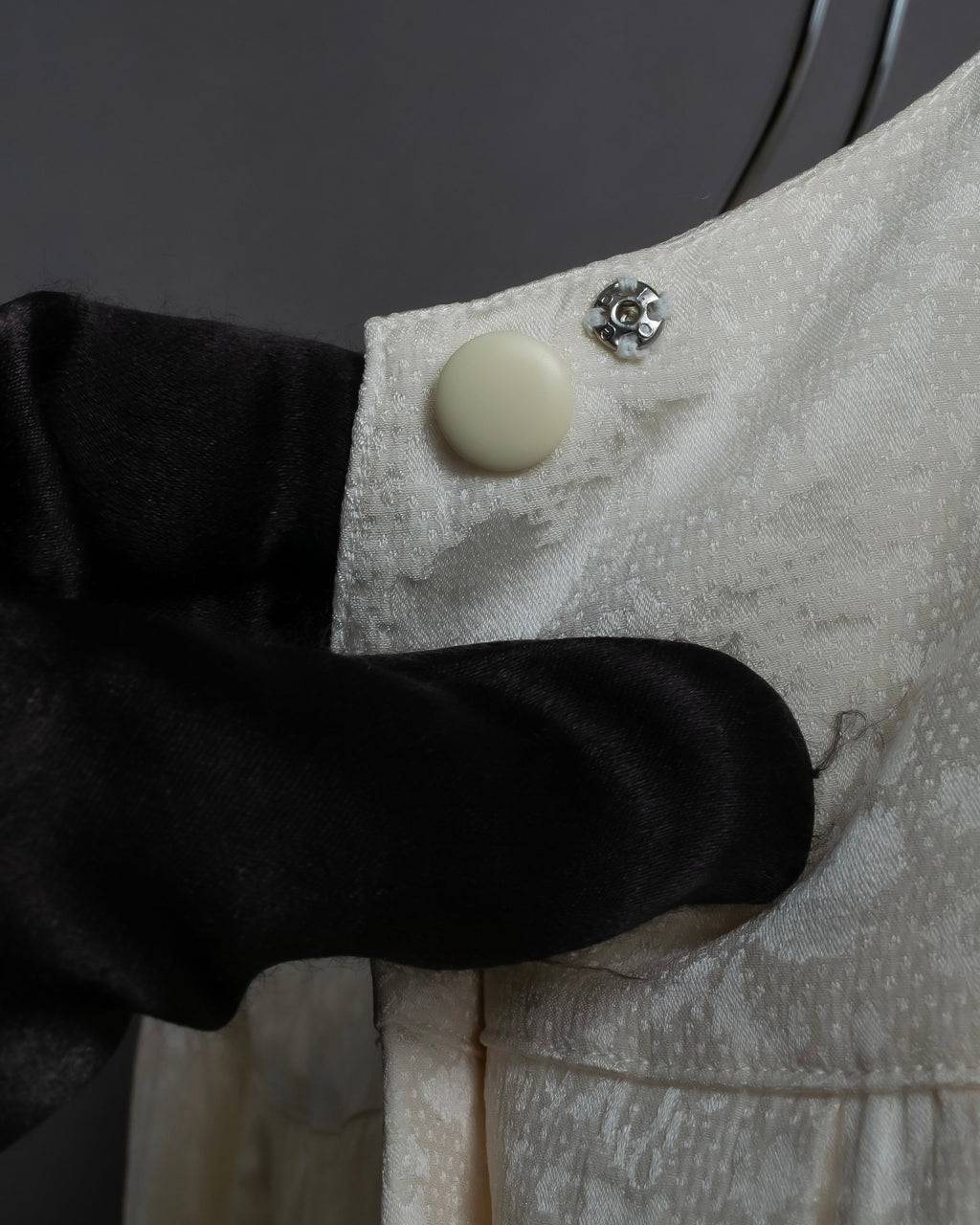 "Christian Dior" Shiny off-white shirt