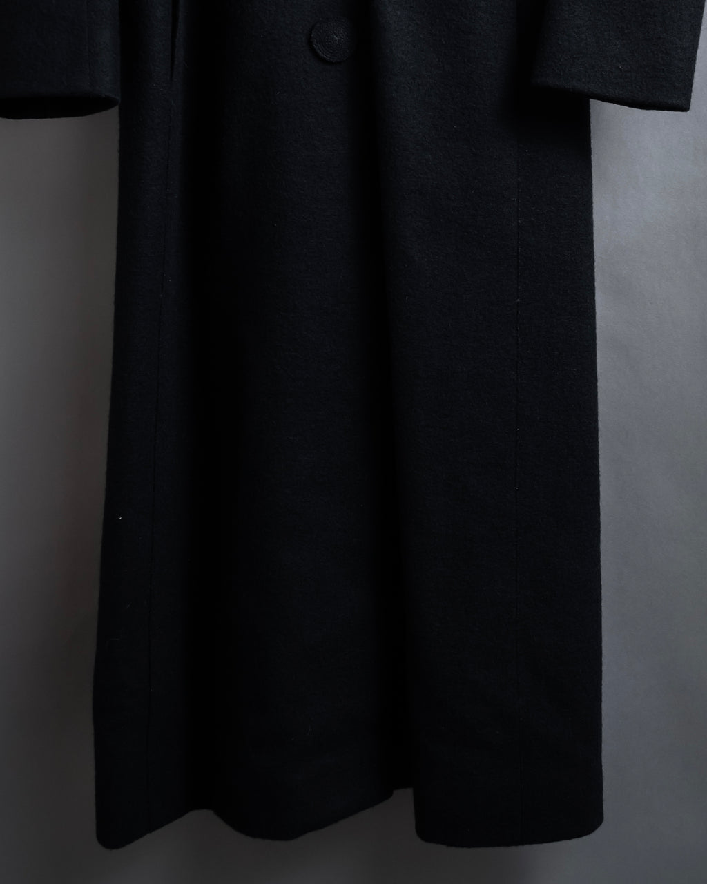 "Marc Jacobs" A soft flowing flared silhouette long coat