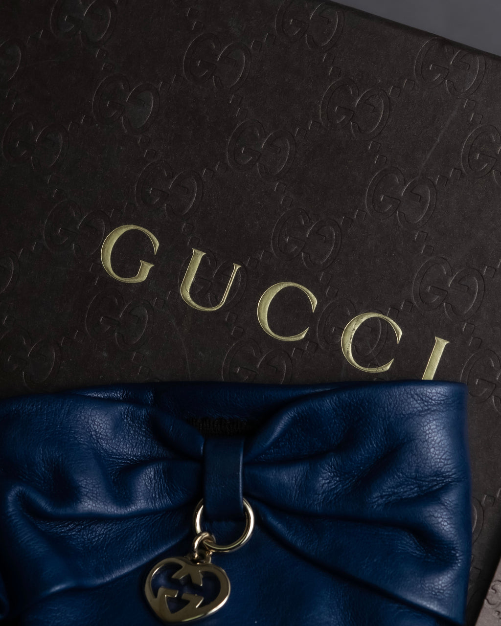 "GUCCI" Ribbon＆charm design blue leather gloves