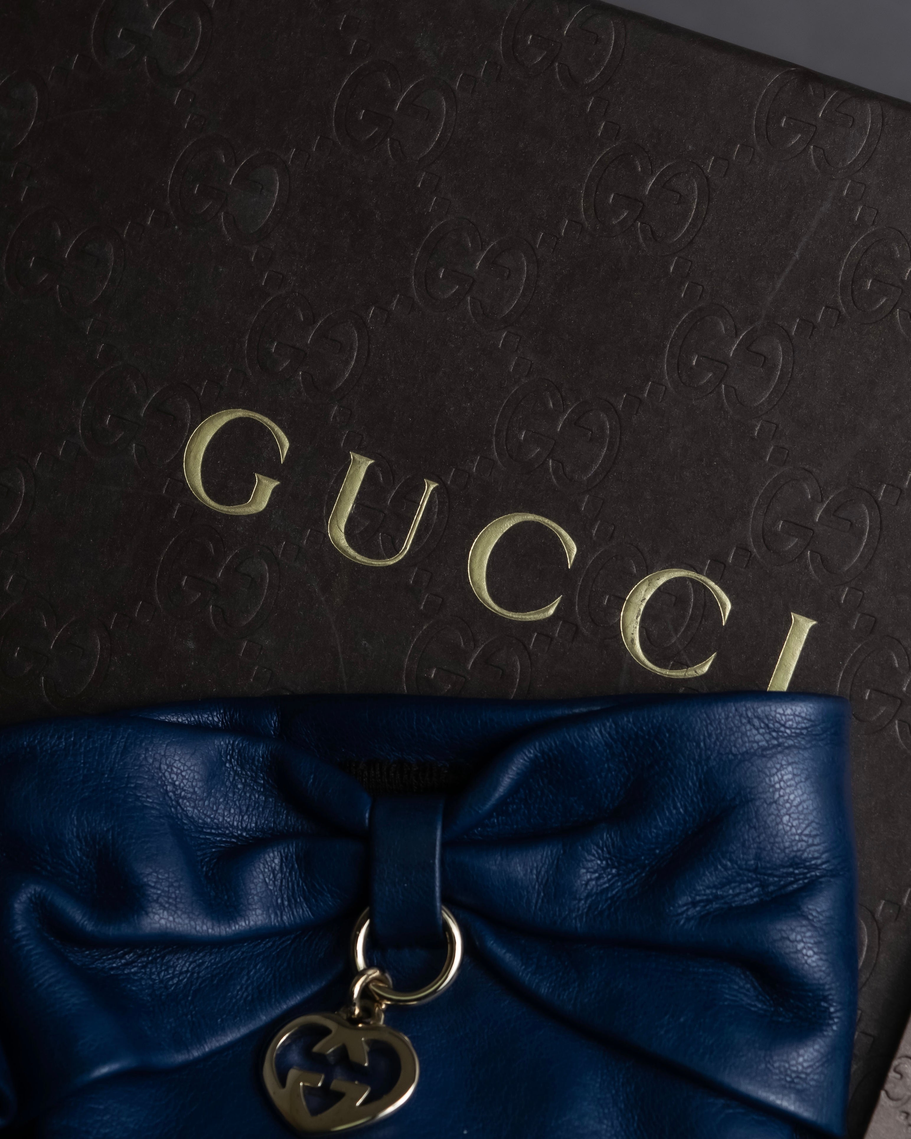"GUCCI" Ribbon＆charm design blue leather gloves