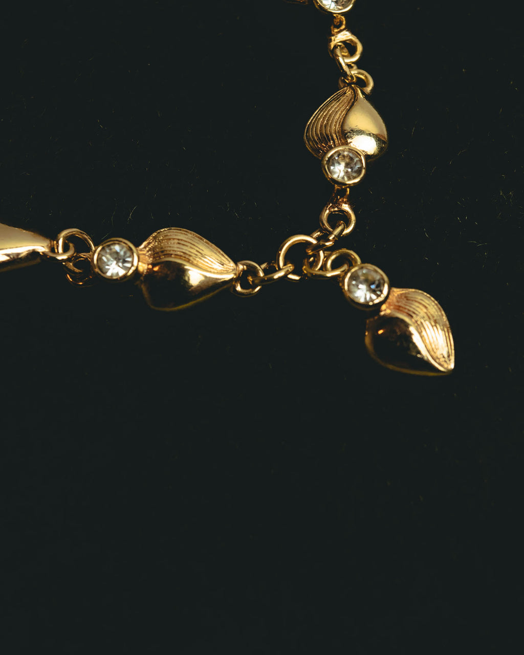 "Christian Dior" 80's-90's Sculptural leaf charm bracelet