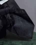 "GUCCI" Michele period tiger embroidery silk necktie