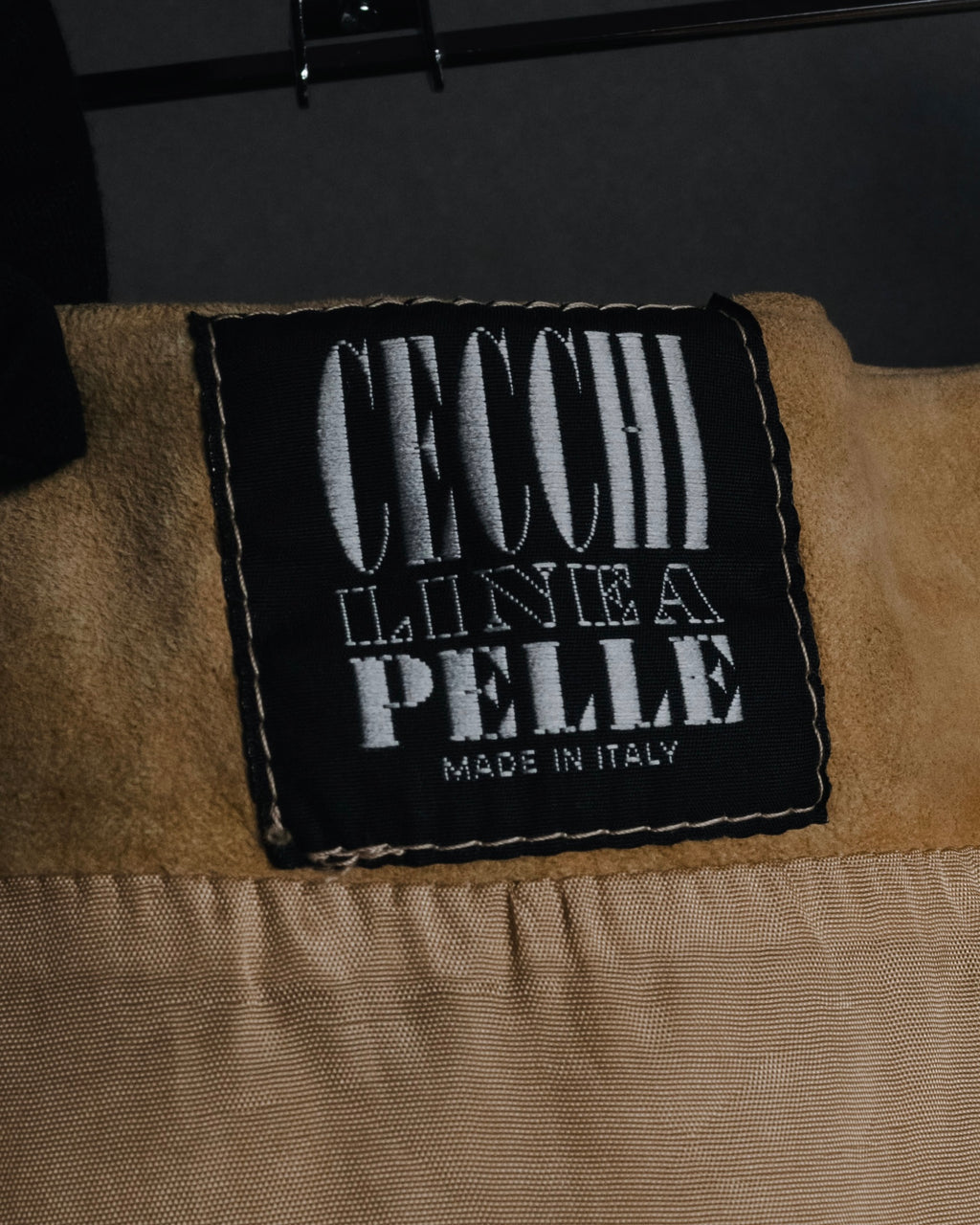"CECCHI LINEA PELLE" 90’s Suede leather floral cutwork hem skirt
