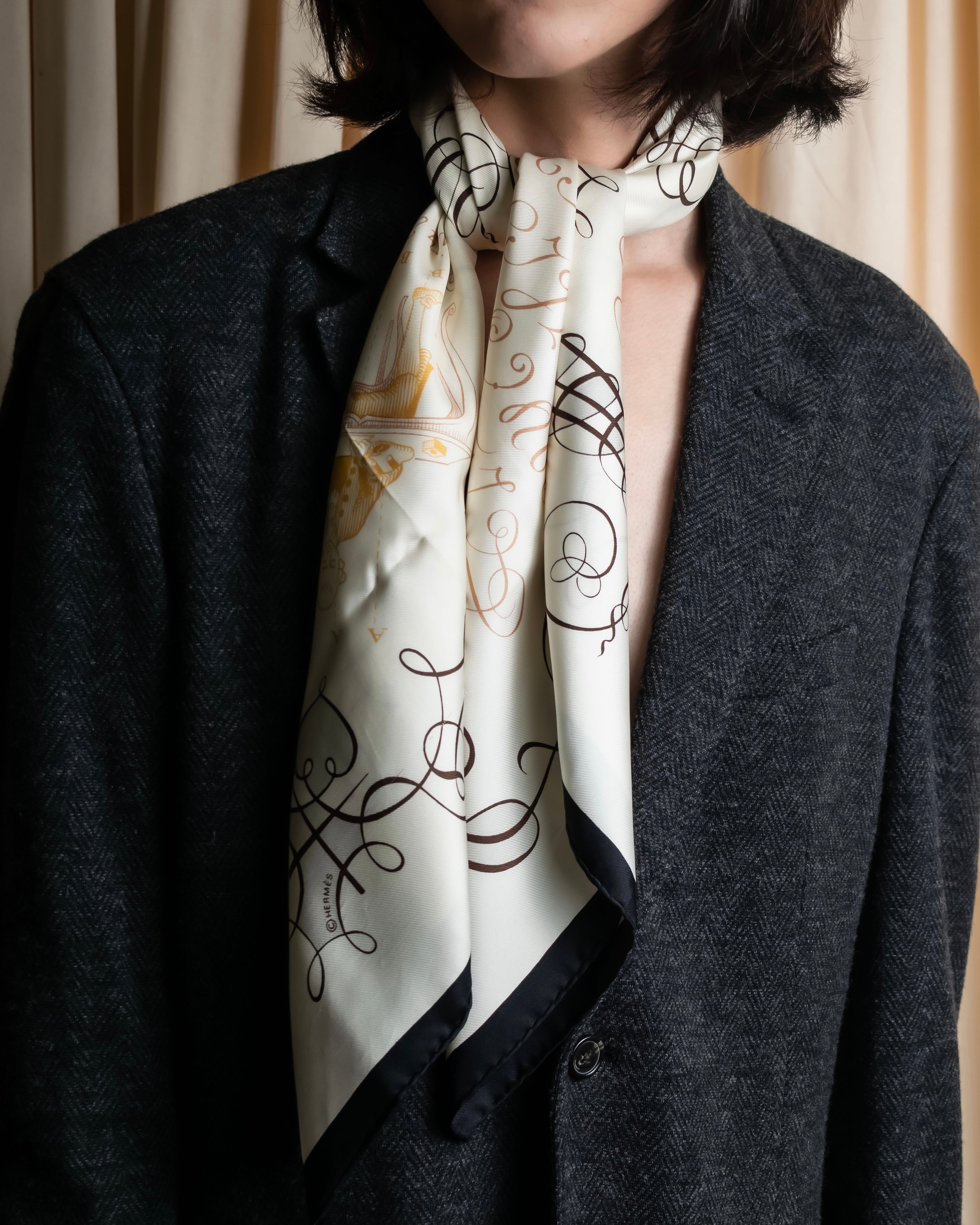 "HERMES" LART DECRIRE Carré  90 silk scarf