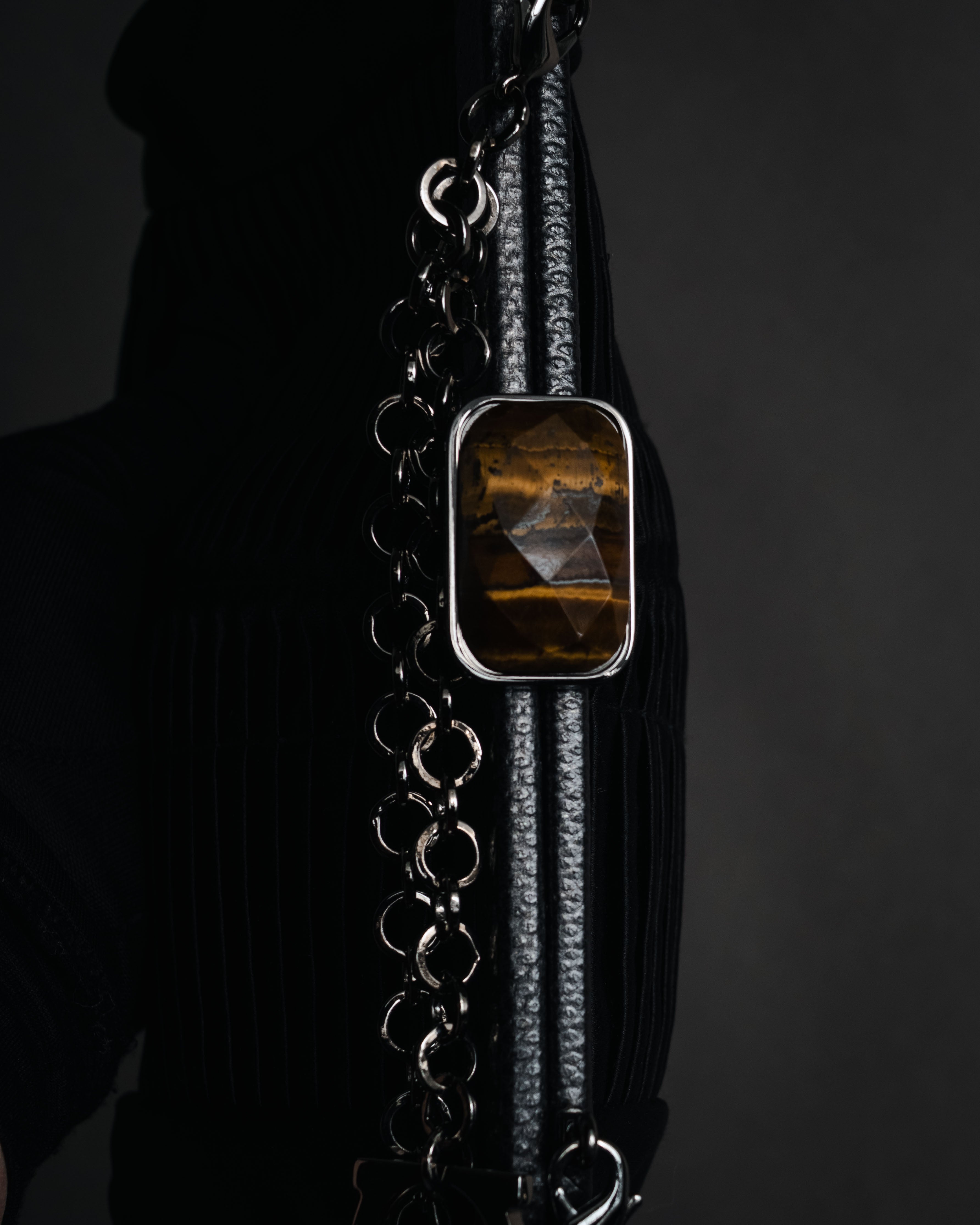 "Salvatore Ferragamo" 00’s-10’s tiger’s eye satin pleated chain bag
