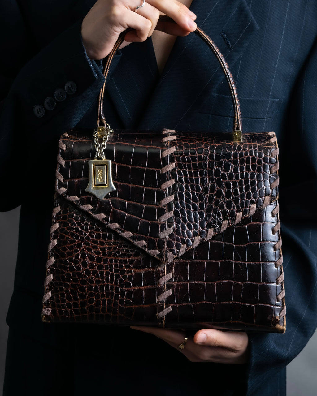 "YVES SAINT LAURENT" Crocodile pattern stitching handbag