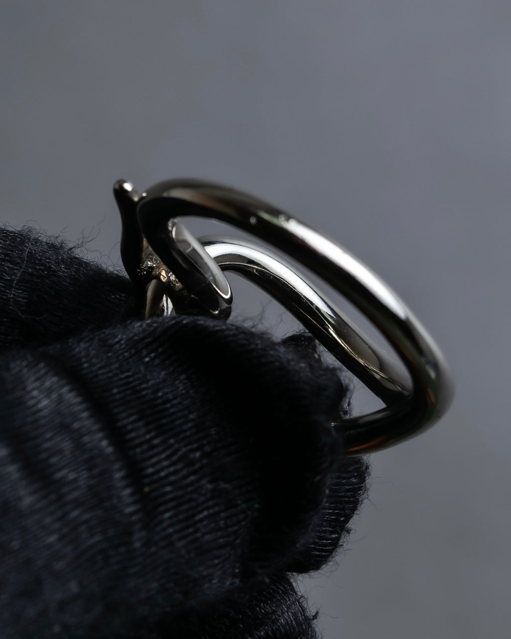 "HERMES" Jumbo silver scarf ring