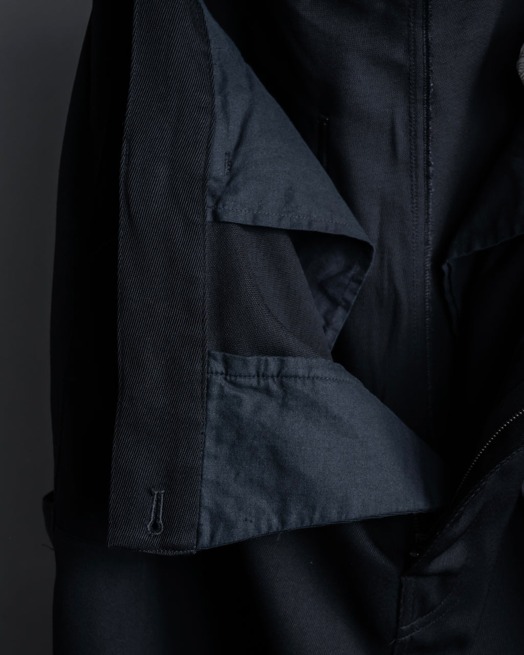 "LOEWE" Three-dimensional pattern design wide slacks