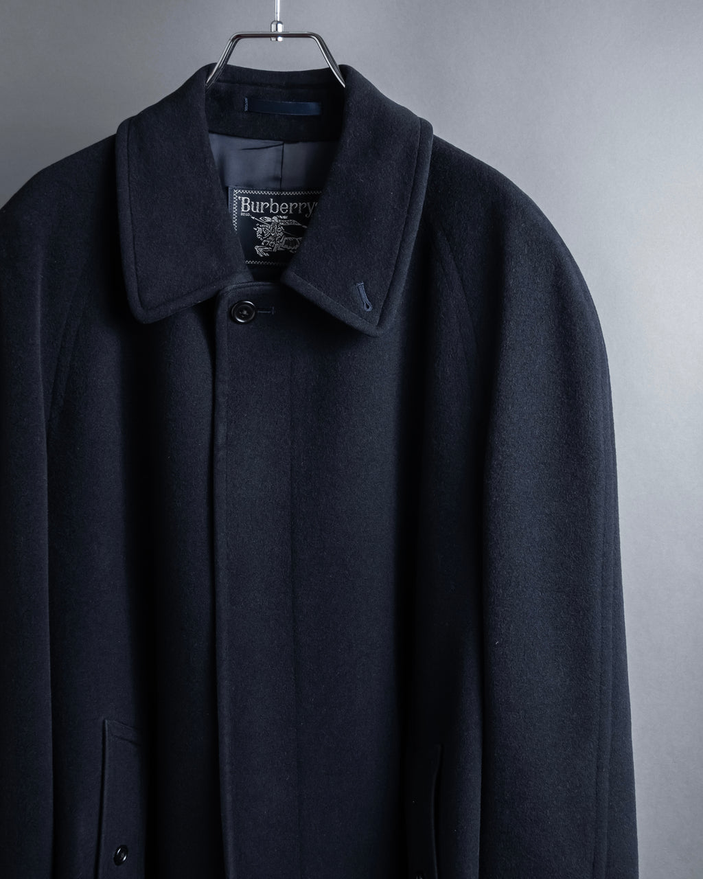 "BURBERRYS" High density wool stand collar coat
