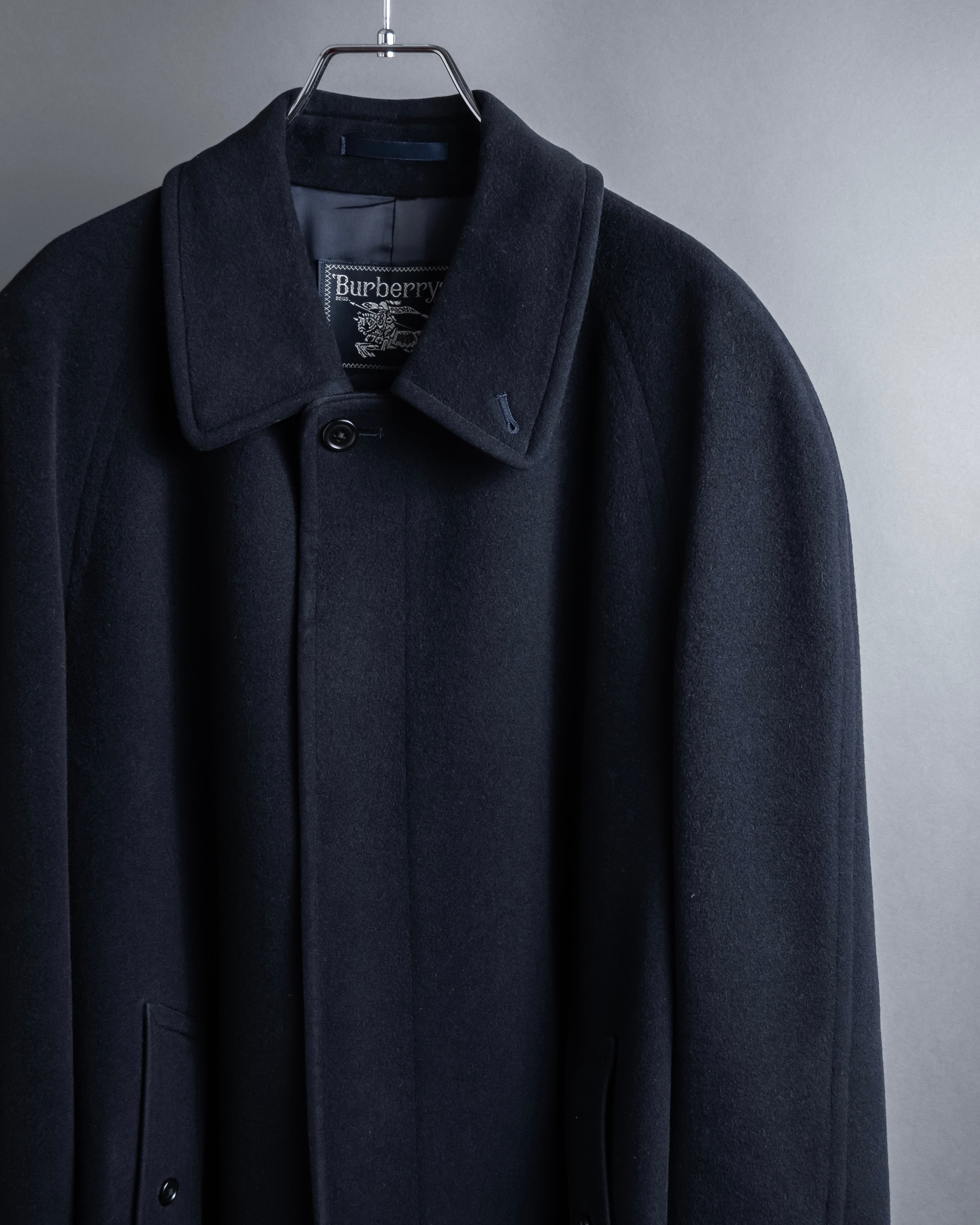 "BURBERRYS" High density wool stand collar coat
