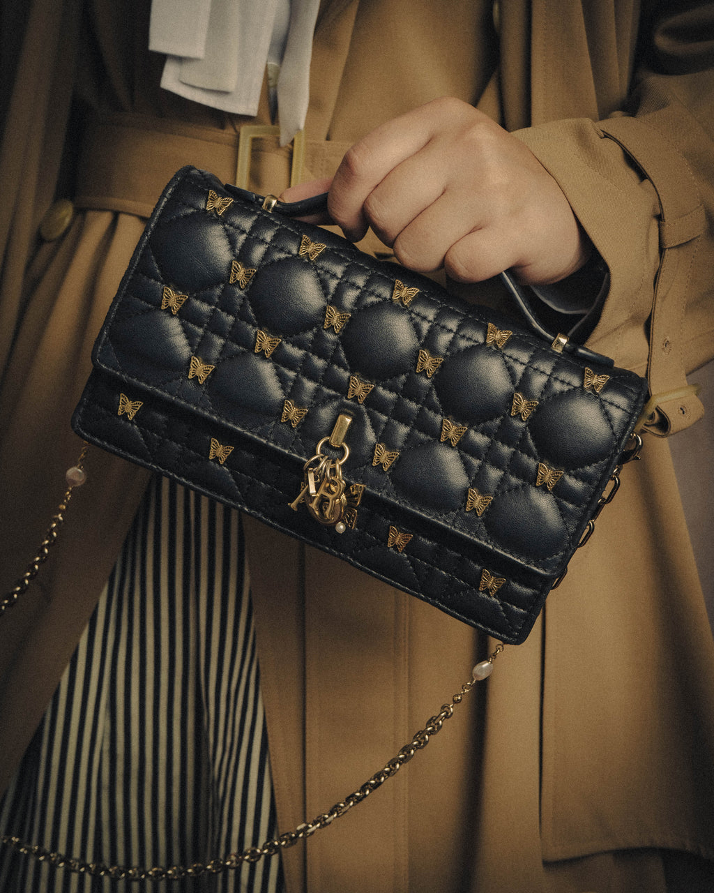 -SPECIAL- “Christian Dior” 2016 onwards butterfly cannage chain shoulder bag