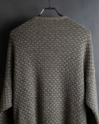 "Vintage geometric pattern V-neck knit"