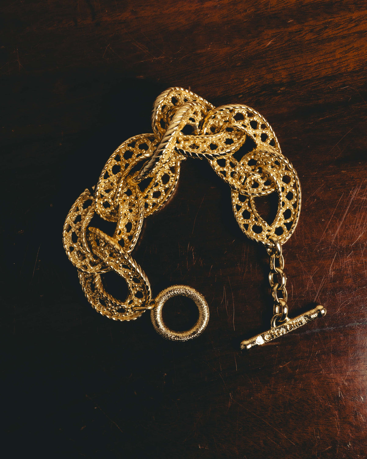 -SPECIAL- “Christian Dior” 70’s-90’s Sculptural openwork gold tone chain bracelet