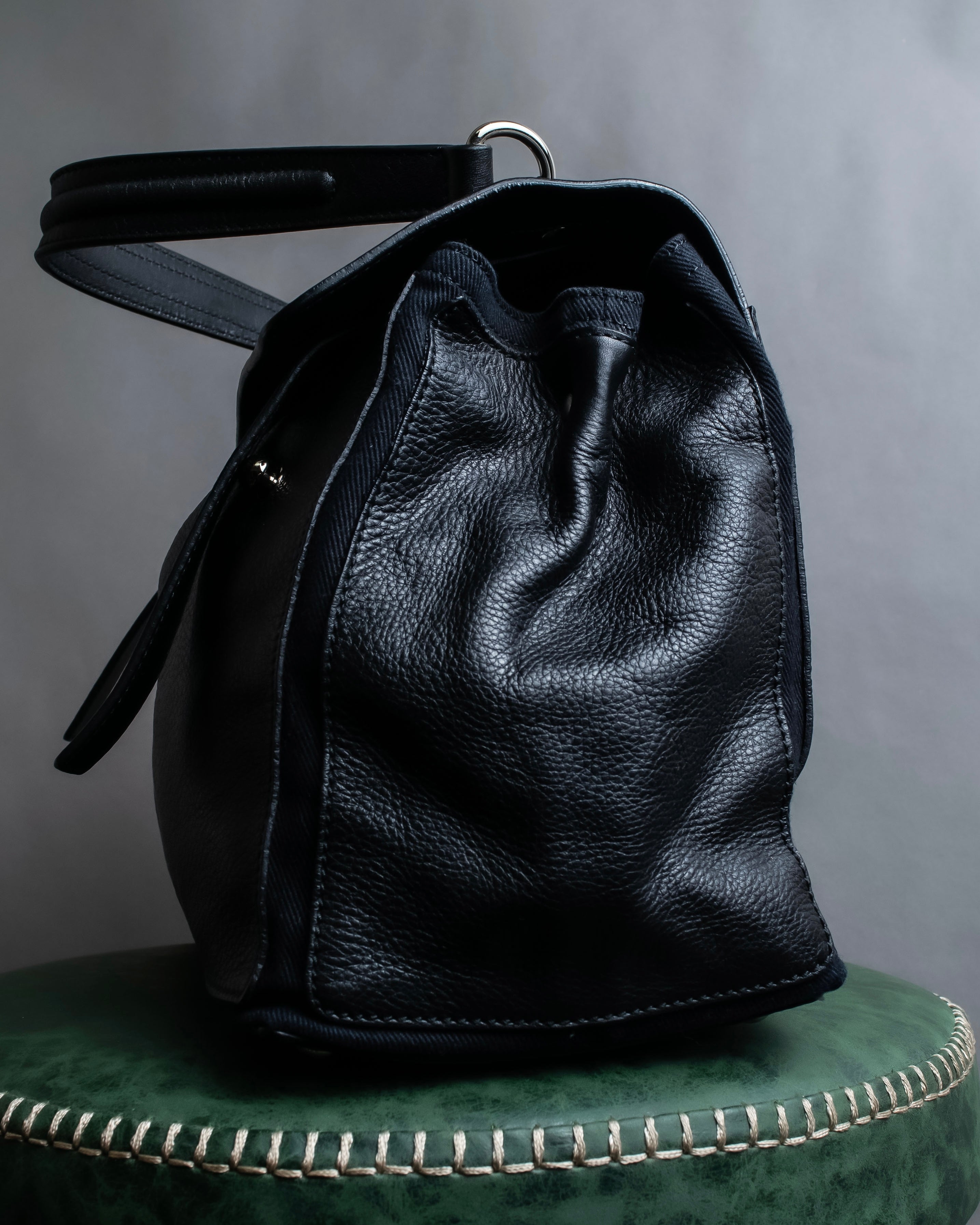 "YVES SAINT LAURENT" Muse Two series grain leather one-handle bag