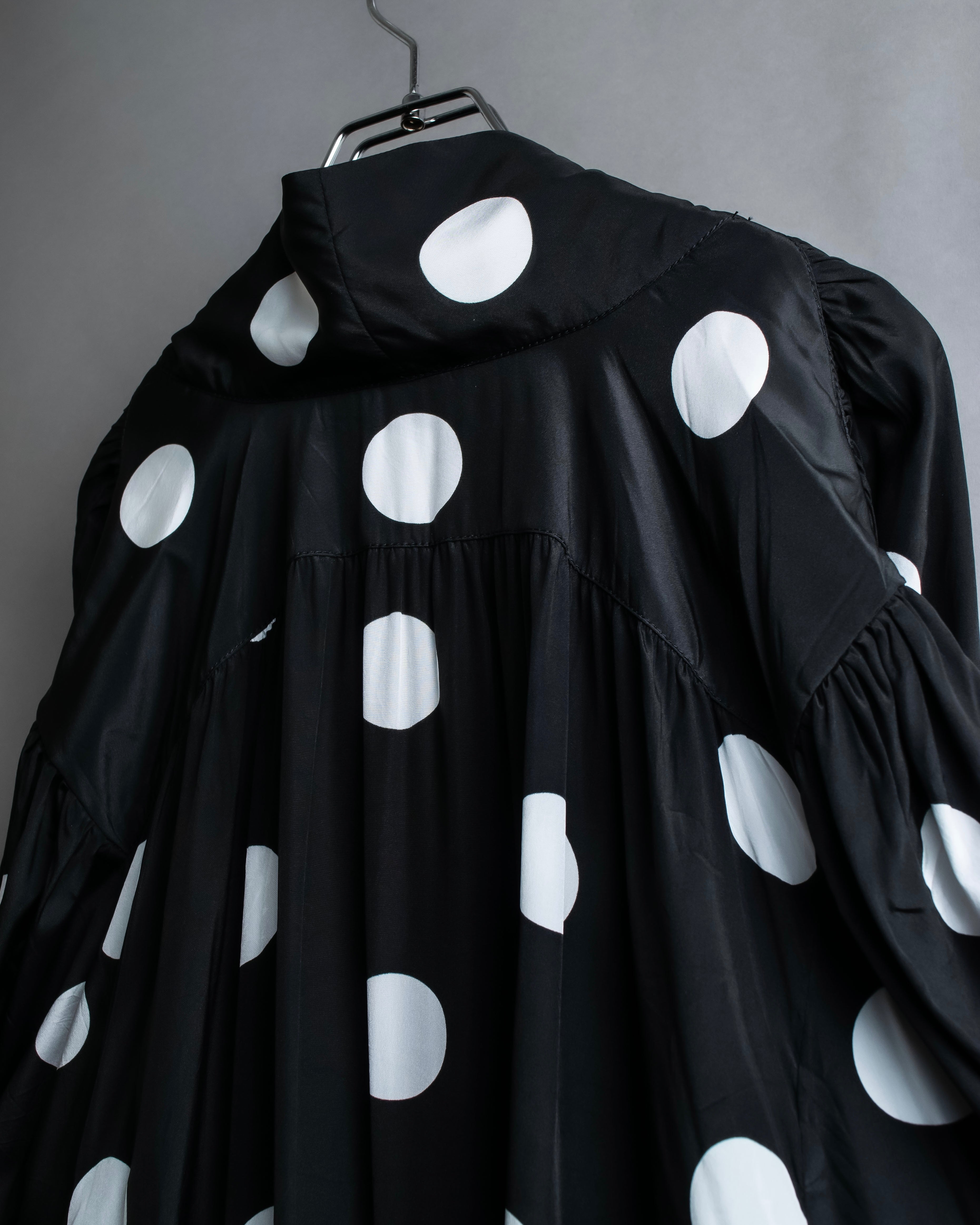 "BALENCIAGA" Polka dot flying squirrel silhouette bow tie dress