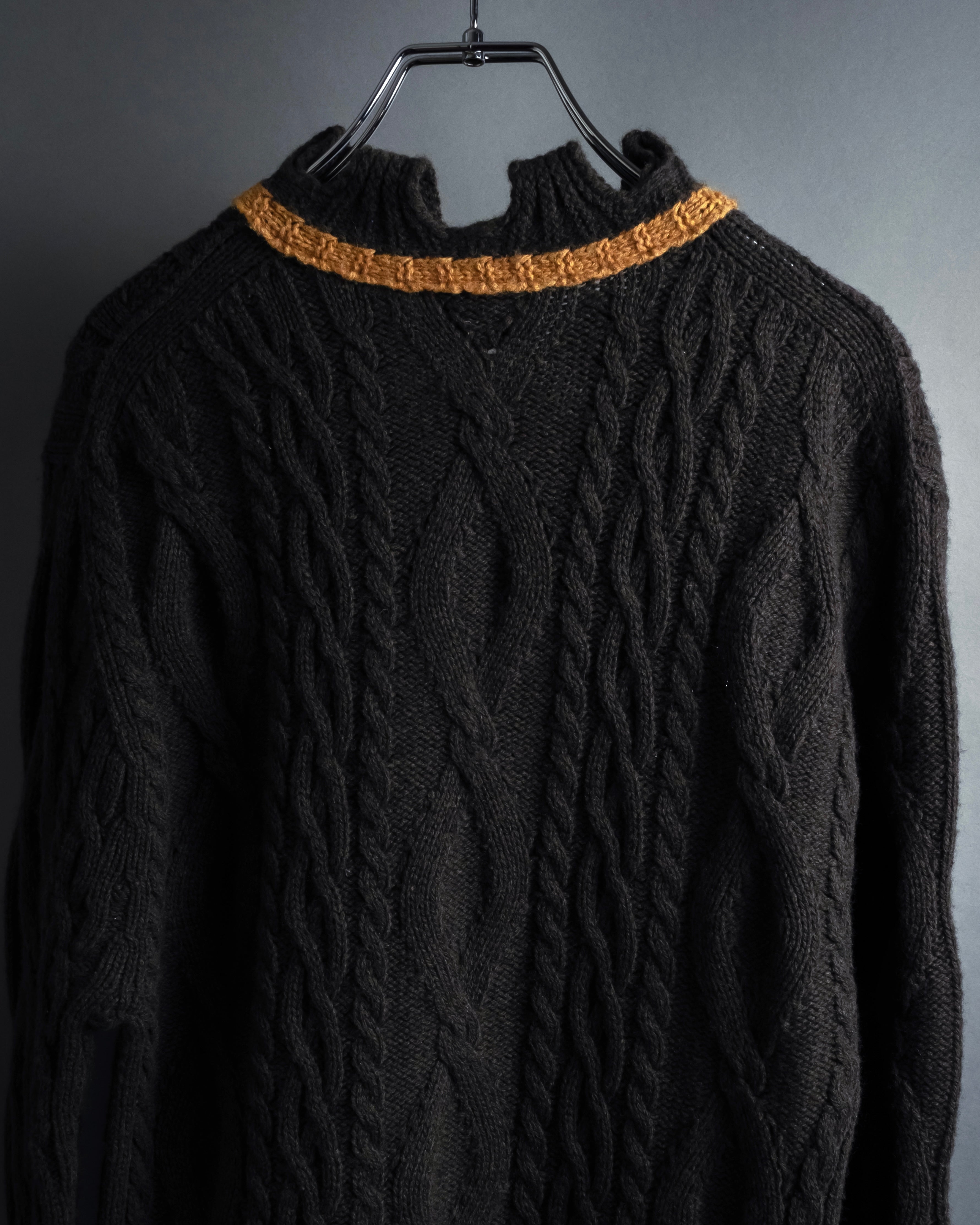 "Vivienne Westwood" Orb logo engraved cable knit cardigan