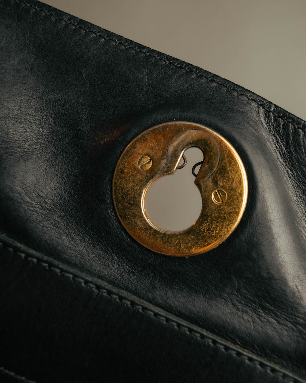 -SPECIAL- “YVES SAINT LAURENT rive gauche”
2008-2012 Muse two leather shoulder bag