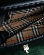 "BURBERRYS" Horizontal shape grained leather one-handle bag