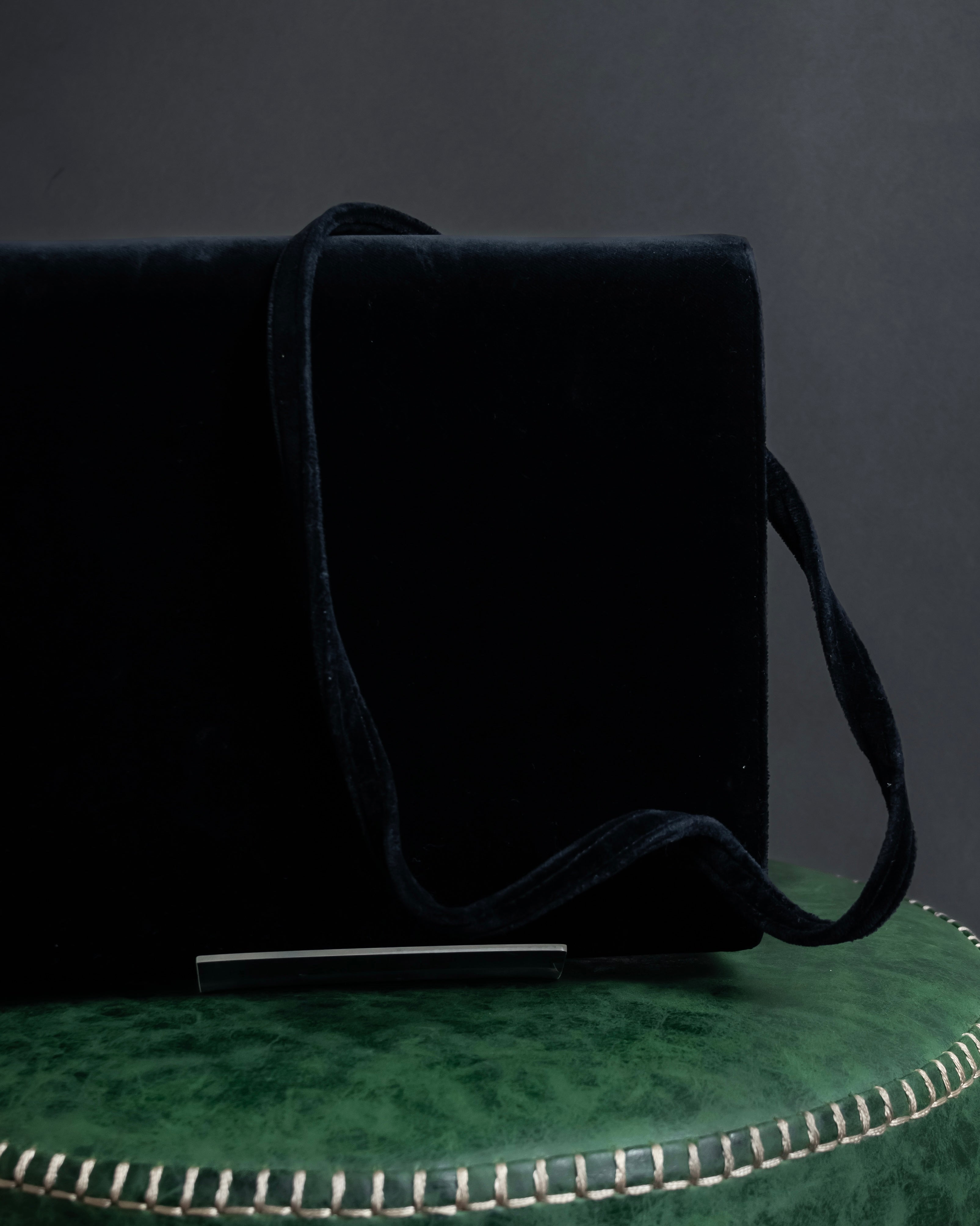 "Salvatore Ferragamo" Antique jewelry motif design velvet shoulder bag