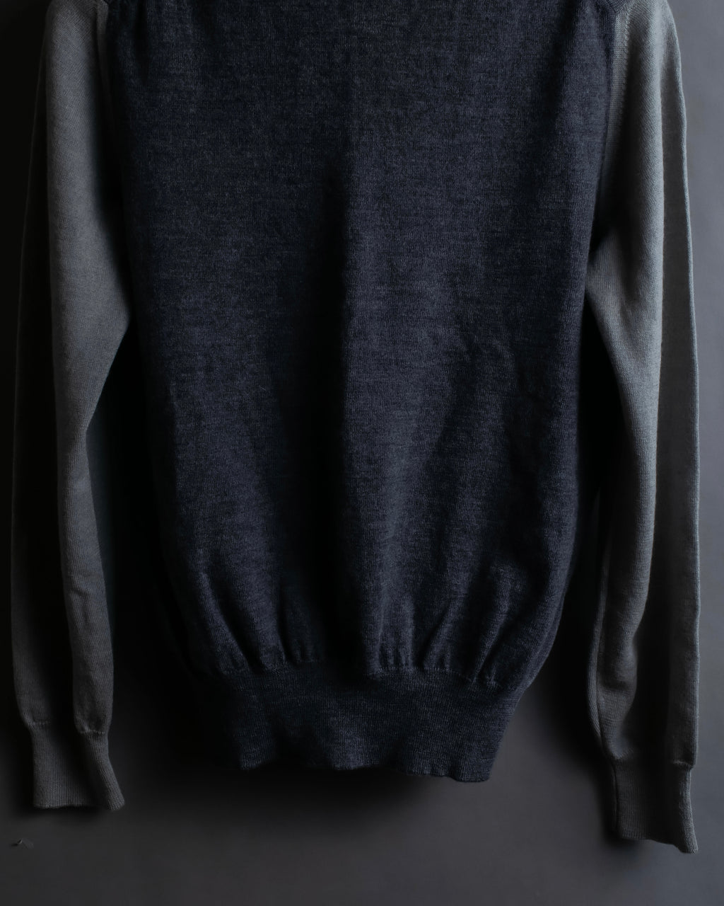 "Maison Martin Margiela" 2008SS two-tone V-neck knit